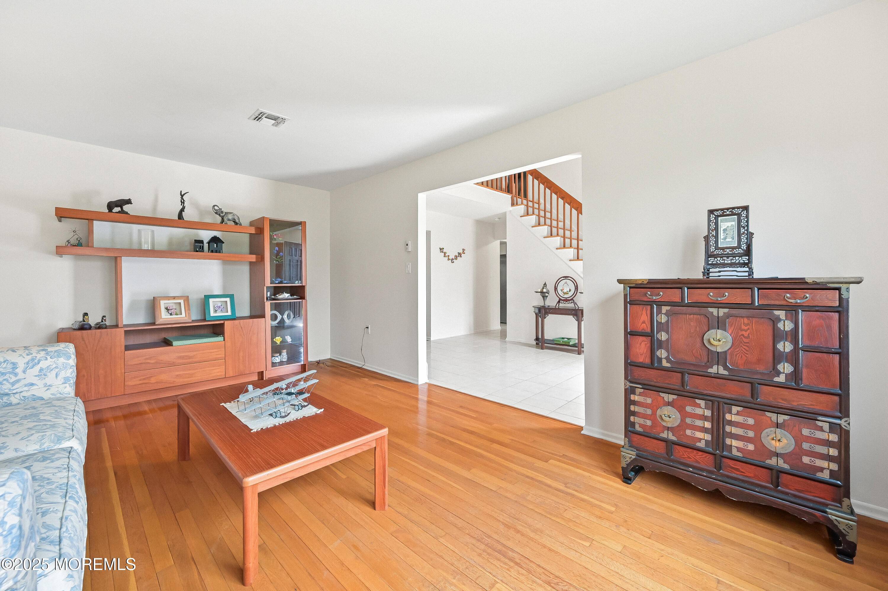 Manalapan, NJ 07726,6 Cambridge Court