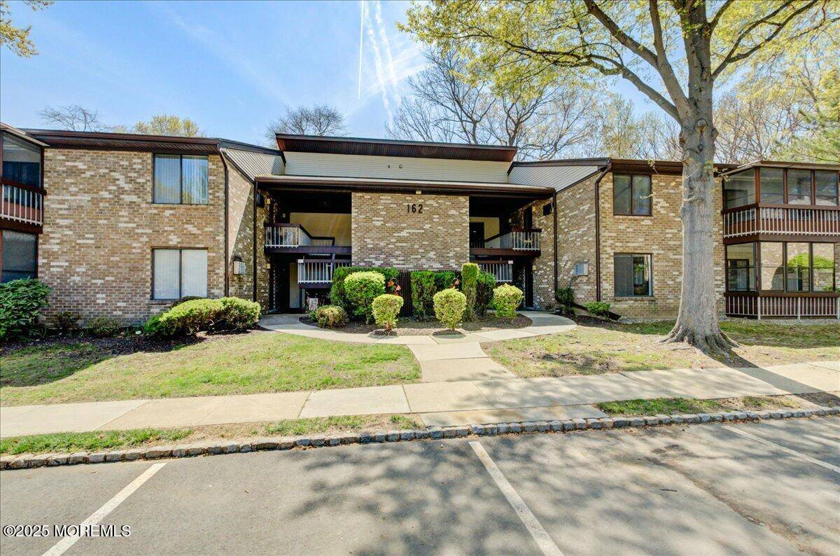 Manalapan, NJ 07726,162 Cross Slope Court #E