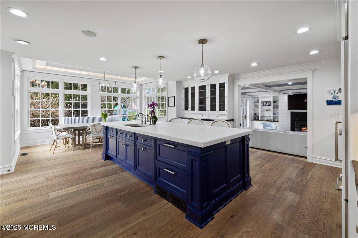 Rumson, NJ 07760,4 Broadmoor Drive
