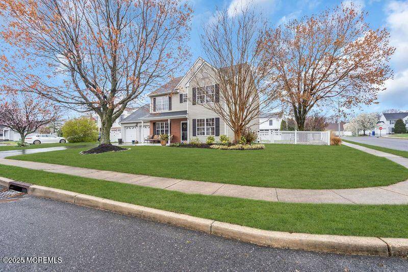 Howell, NJ 07731,54 Crater Lake Road