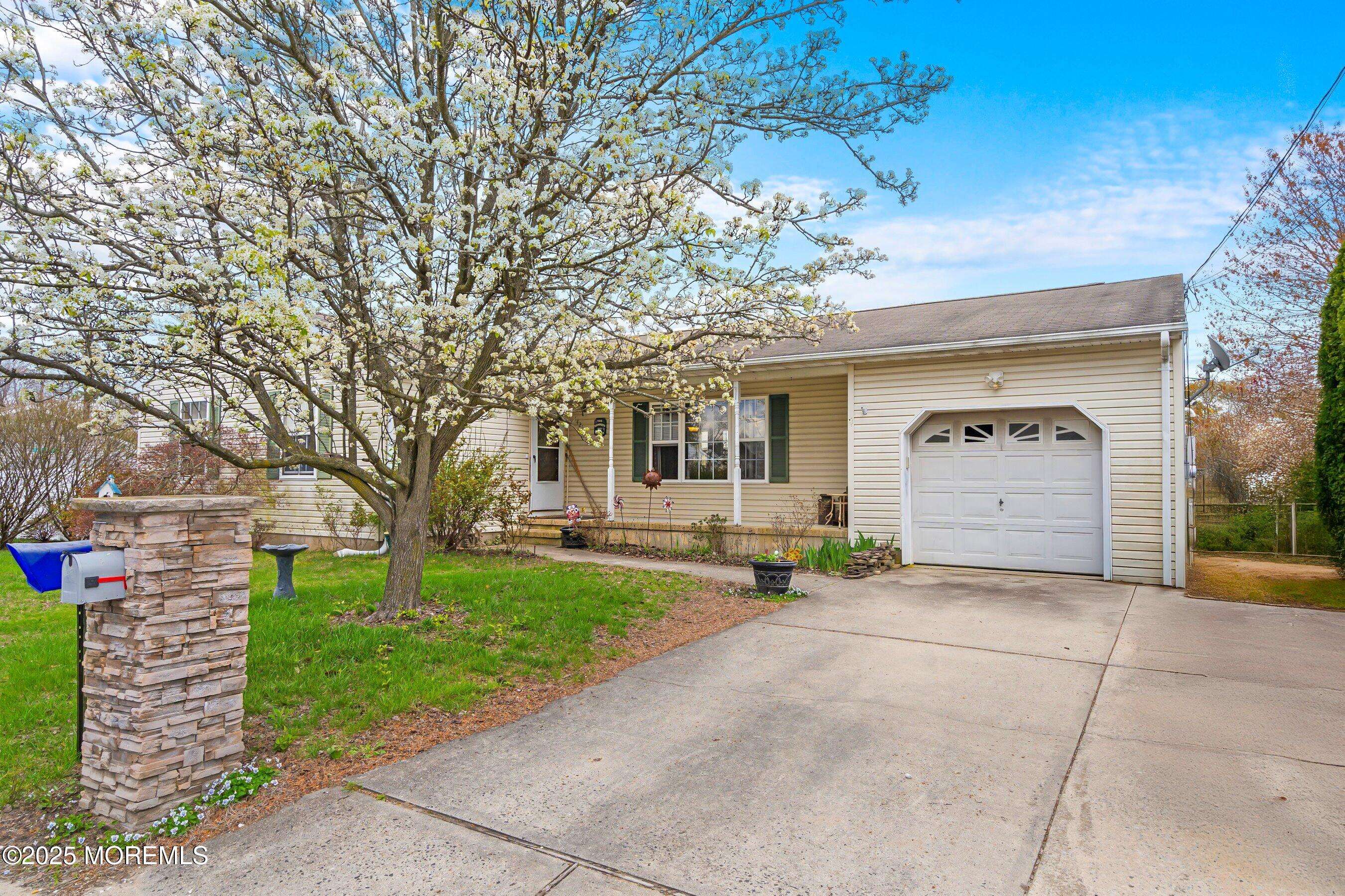 Beachwood, NJ 08722,1421 Pacific Avenue