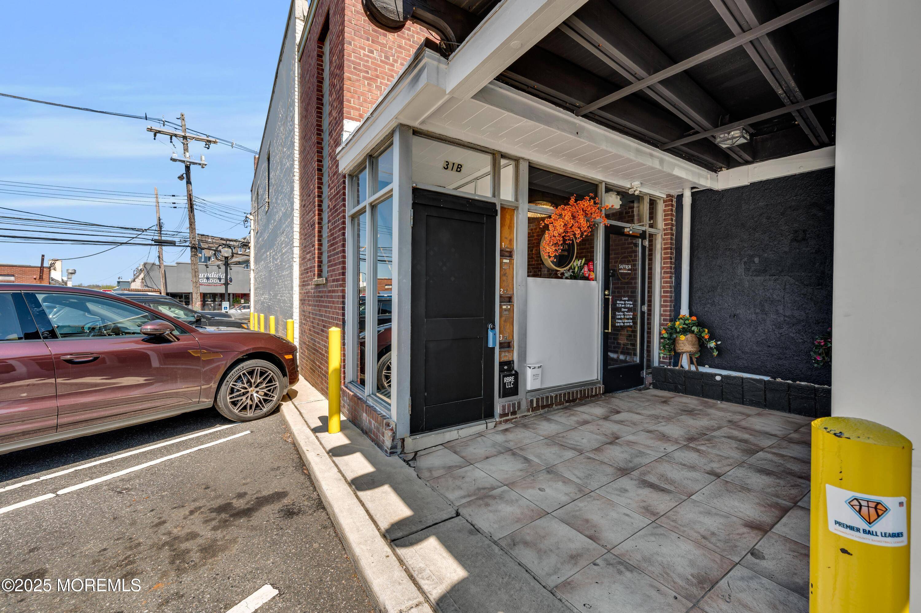 Red Bank, NJ 07701,31 W Front Street #1
