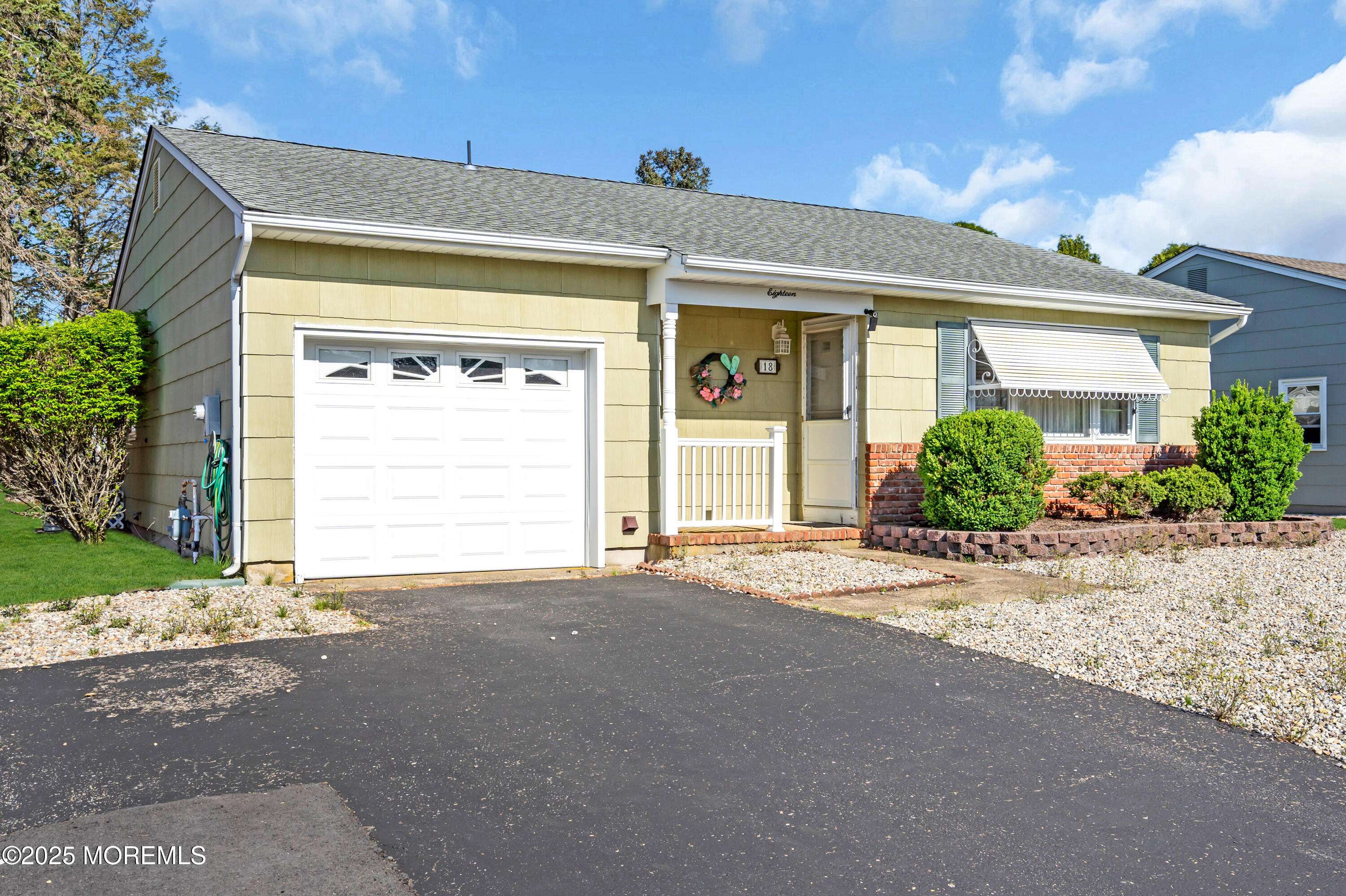 Toms River, NJ 08757,18 Gower Road