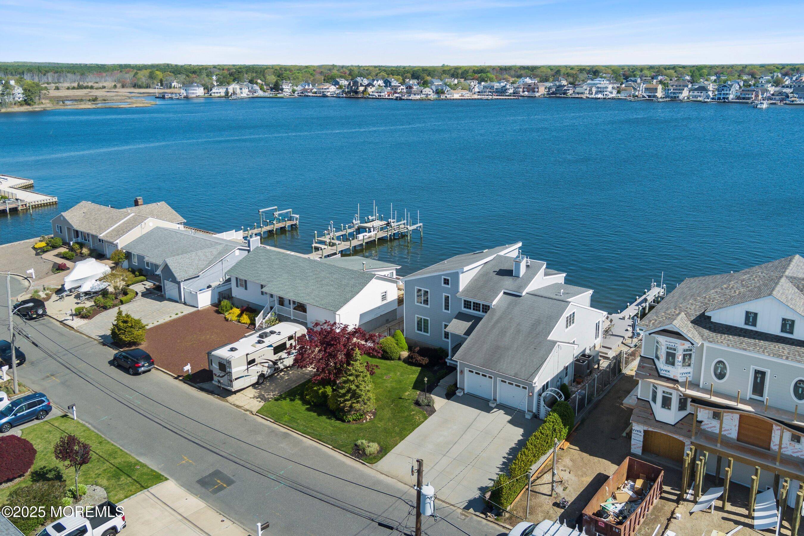 Toms River, NJ 08753,1832 Ensign Court