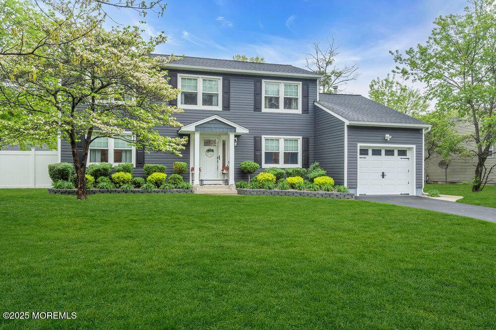 Manahawkin, NJ 08050,1066 Driftwood Avenue
