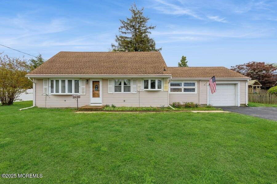 Sea Girt, NJ 08750,2174 Begonia Avenue