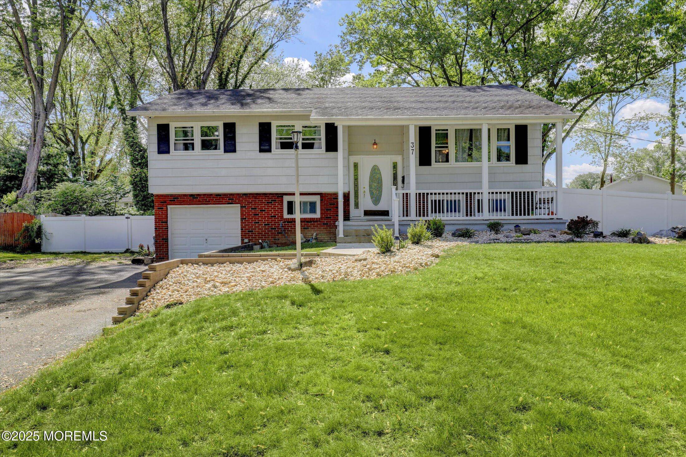 Manalapan, NJ 07726,37 Lexington Drive