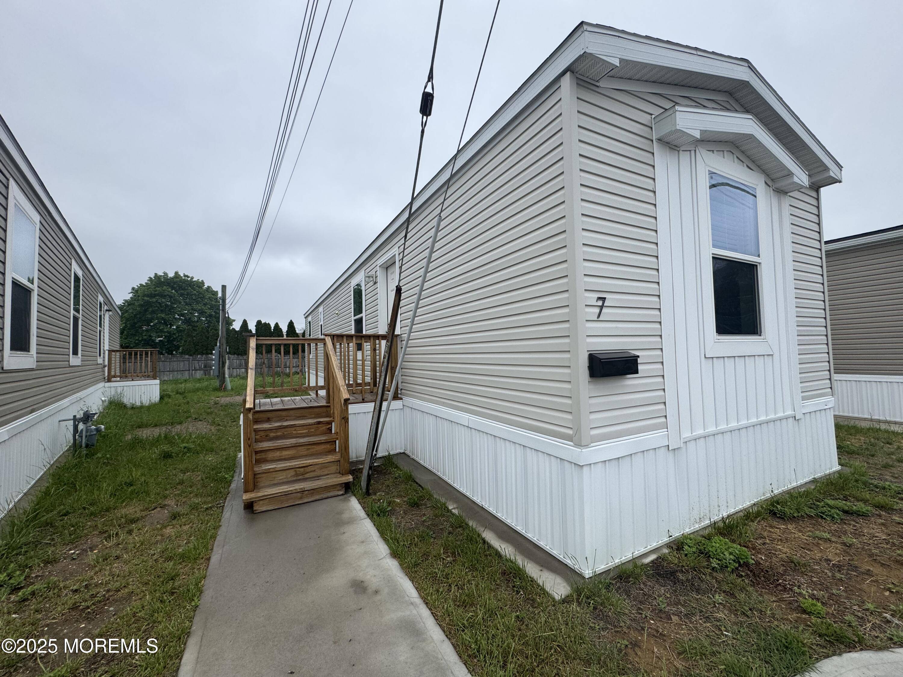 Hazlet, NJ 07734,7 Mary Ann Court