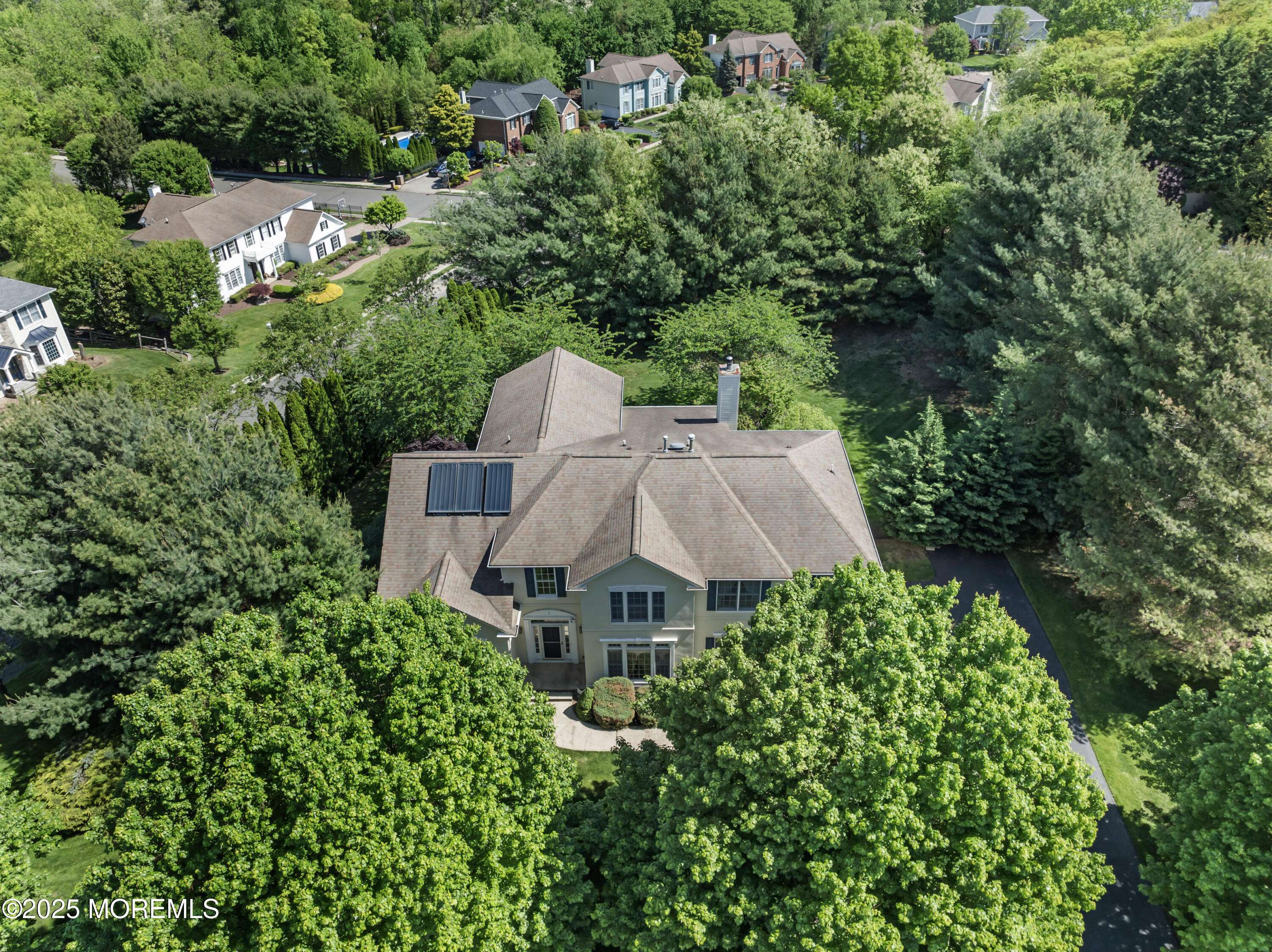 Holmdel, NJ 07733,1 Camellia Court