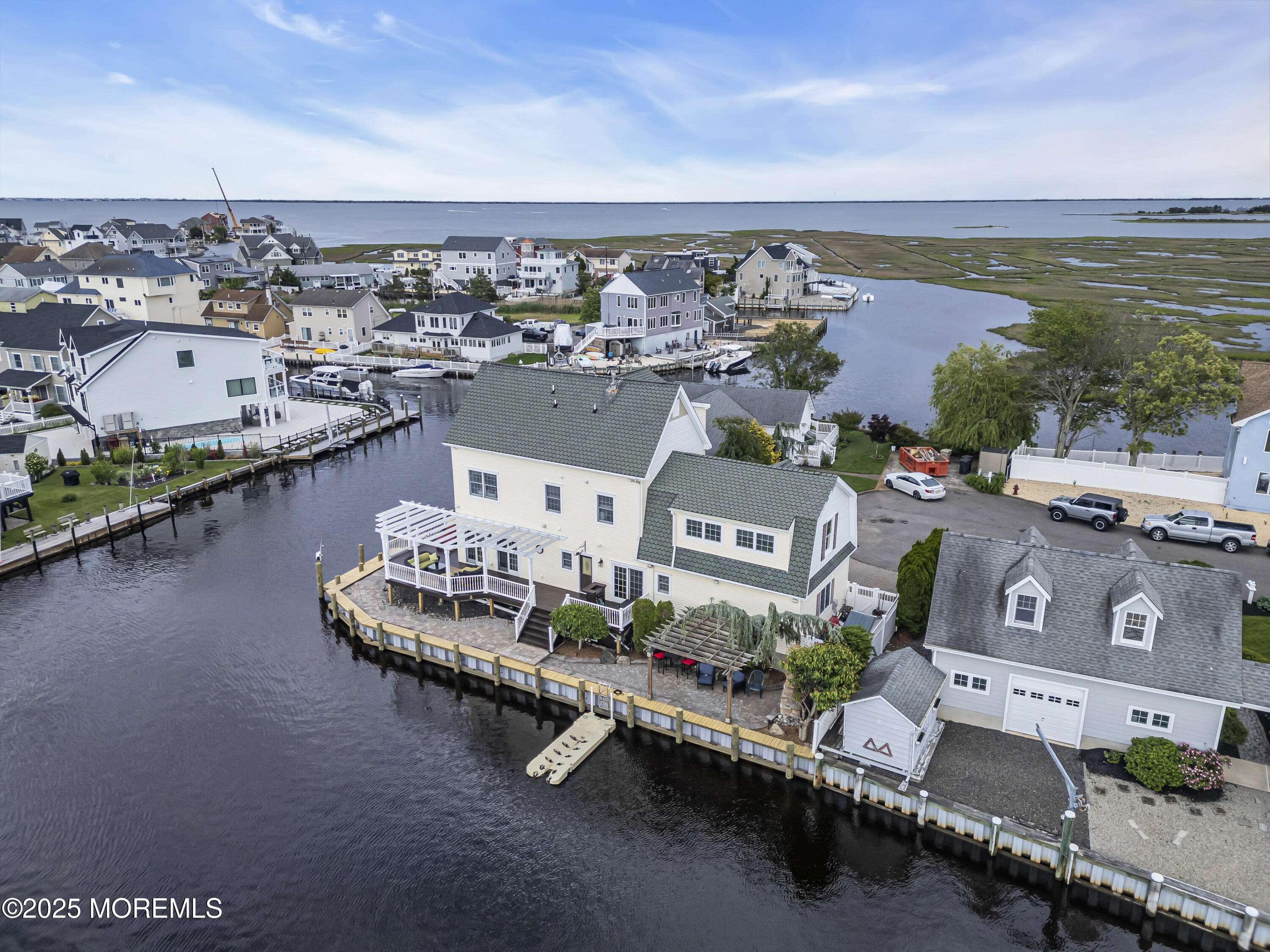 Bayville, NJ 08721,221 Magnolia Drive