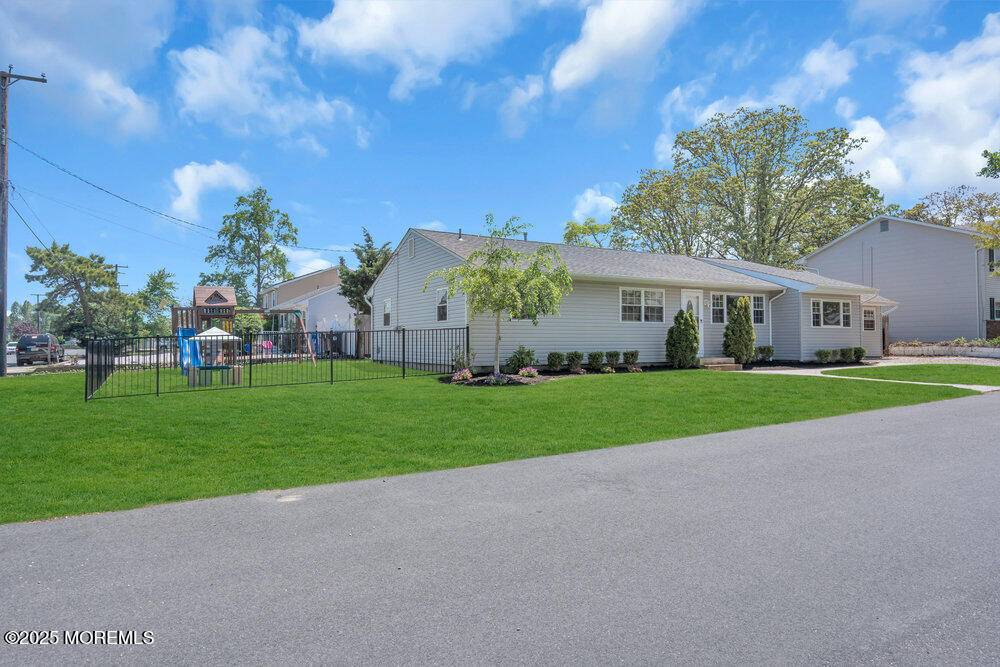 Brick, NJ 08723,37 Bimini Road