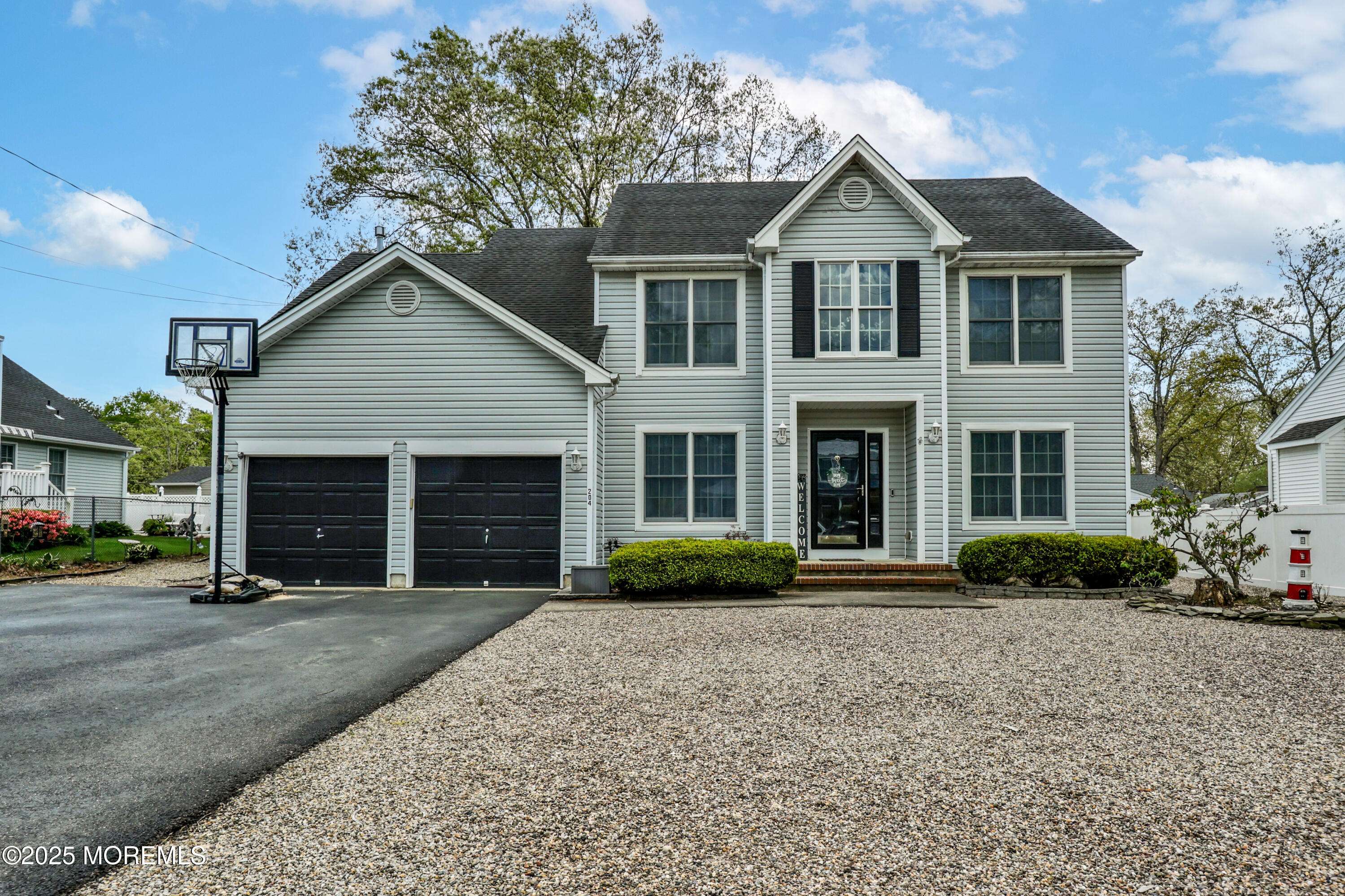 Manahawkin, NJ 08050,204 Stormy Road