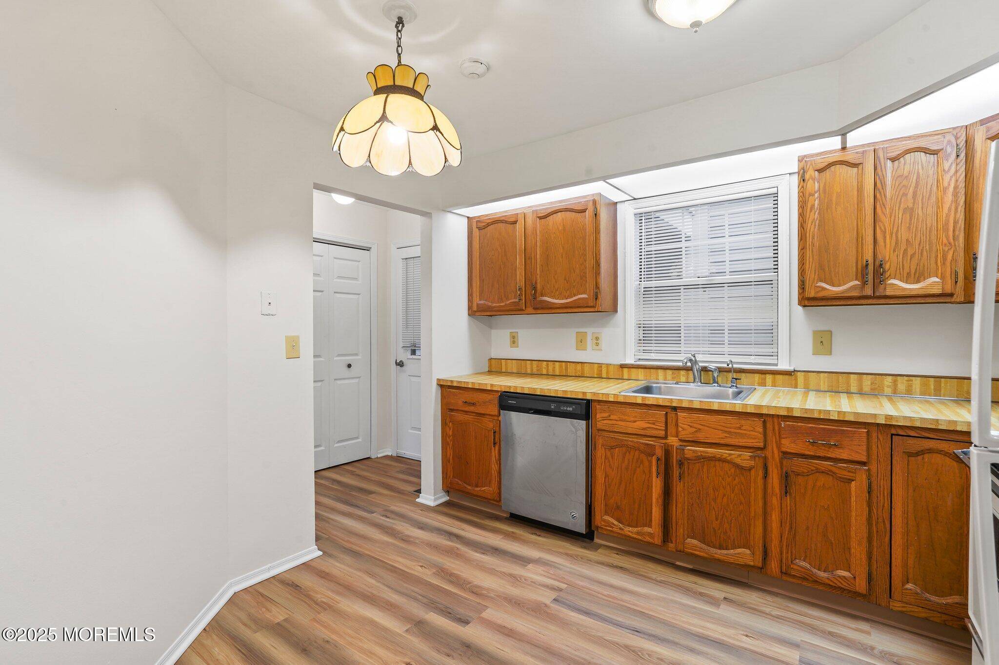 Monroe, NJ 08831,123 Concordia Circle #123G