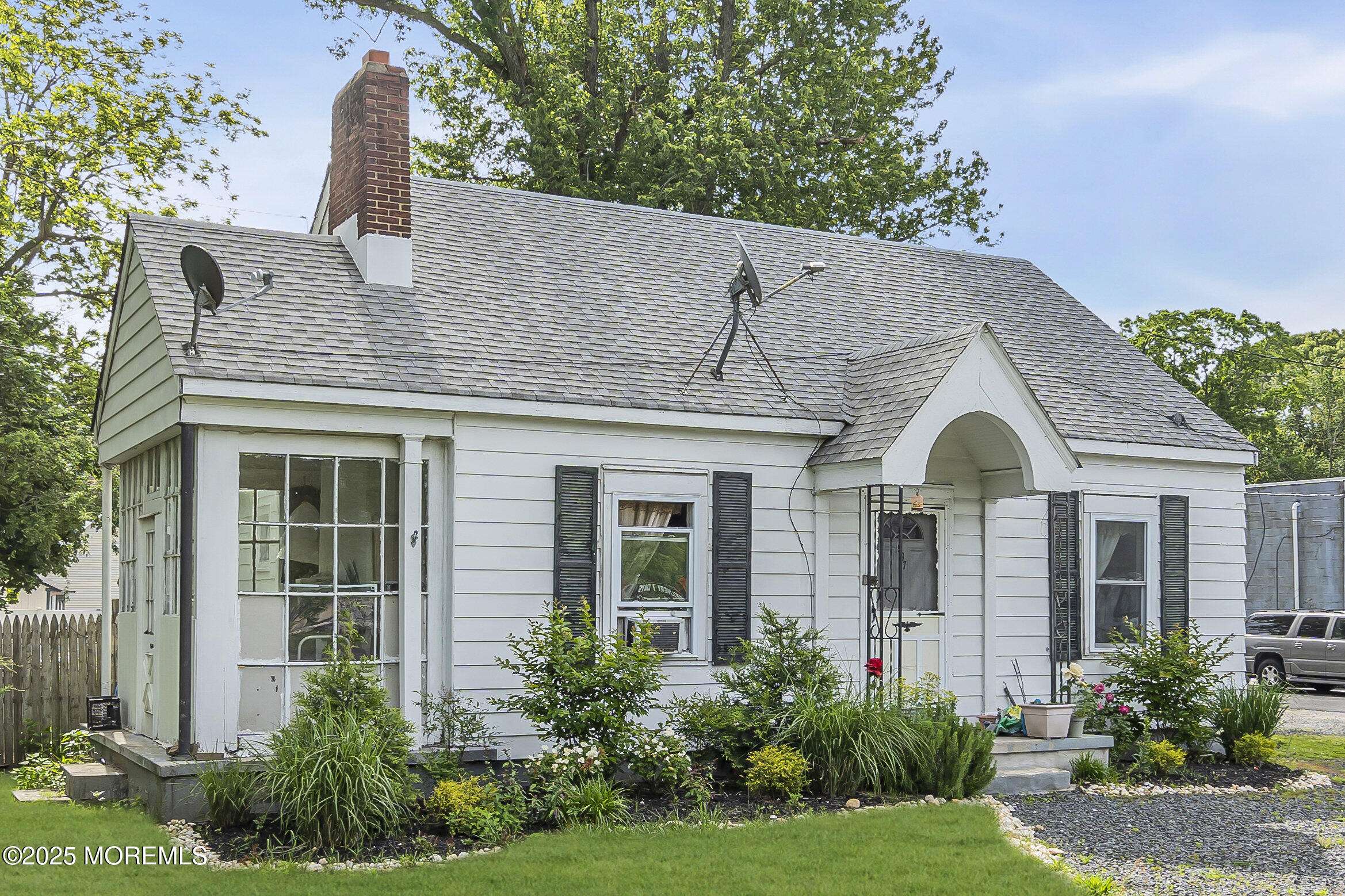 Bayville, NJ 08721,597 Route 9