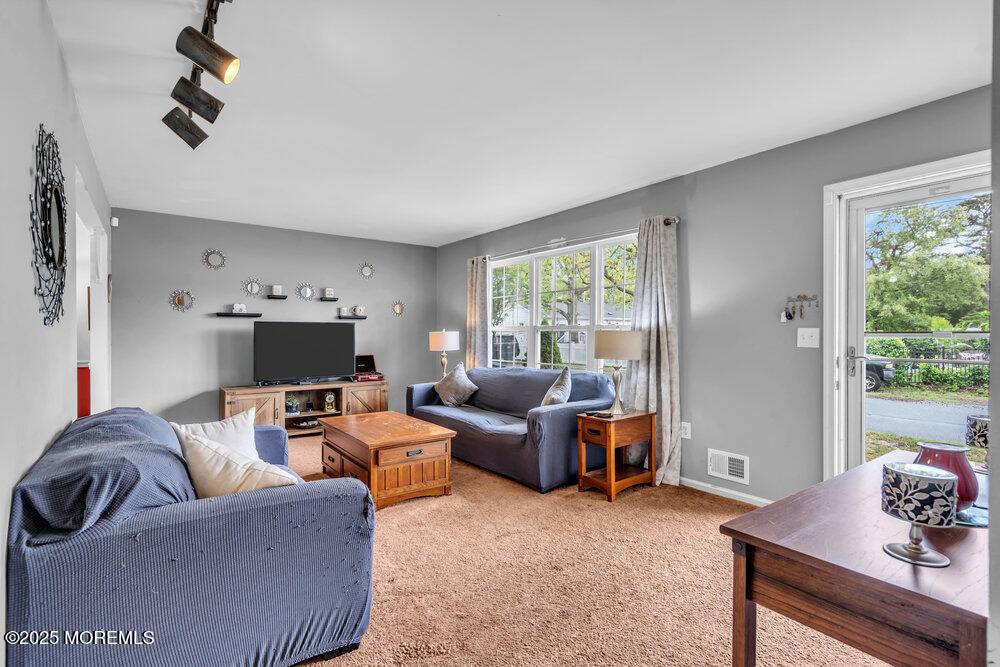 Beachwood, NJ 08722,62 Walnut Street