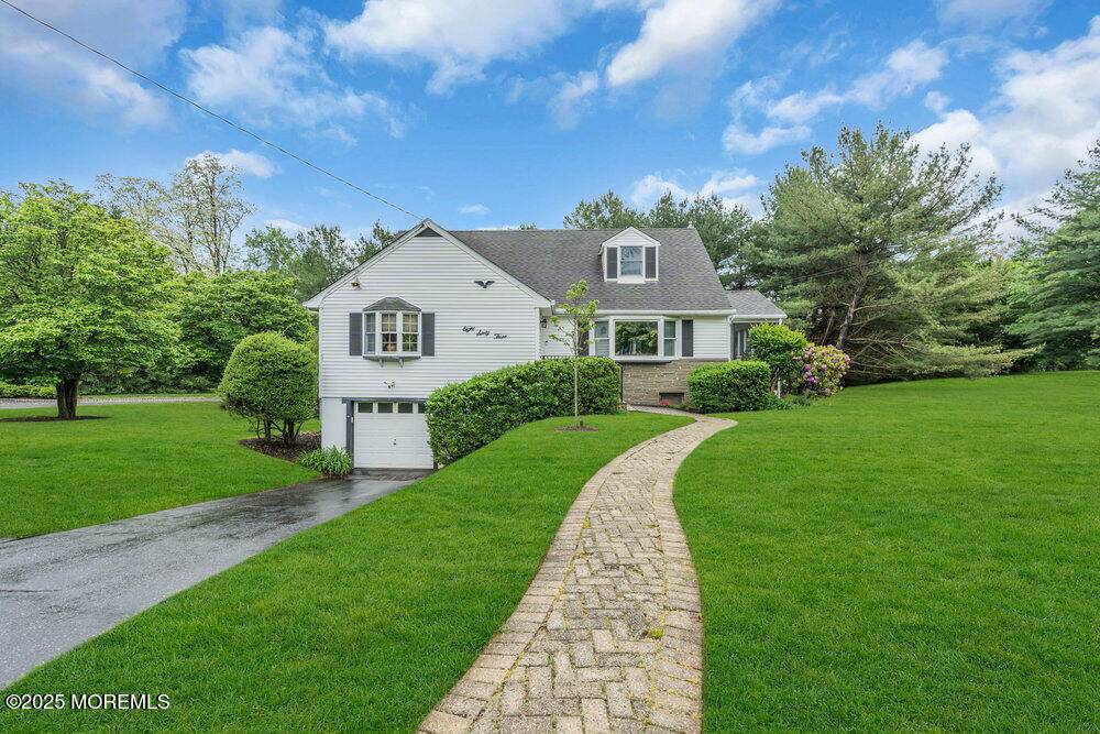 Holmdel, NJ 07733,863 Holmdel Road
