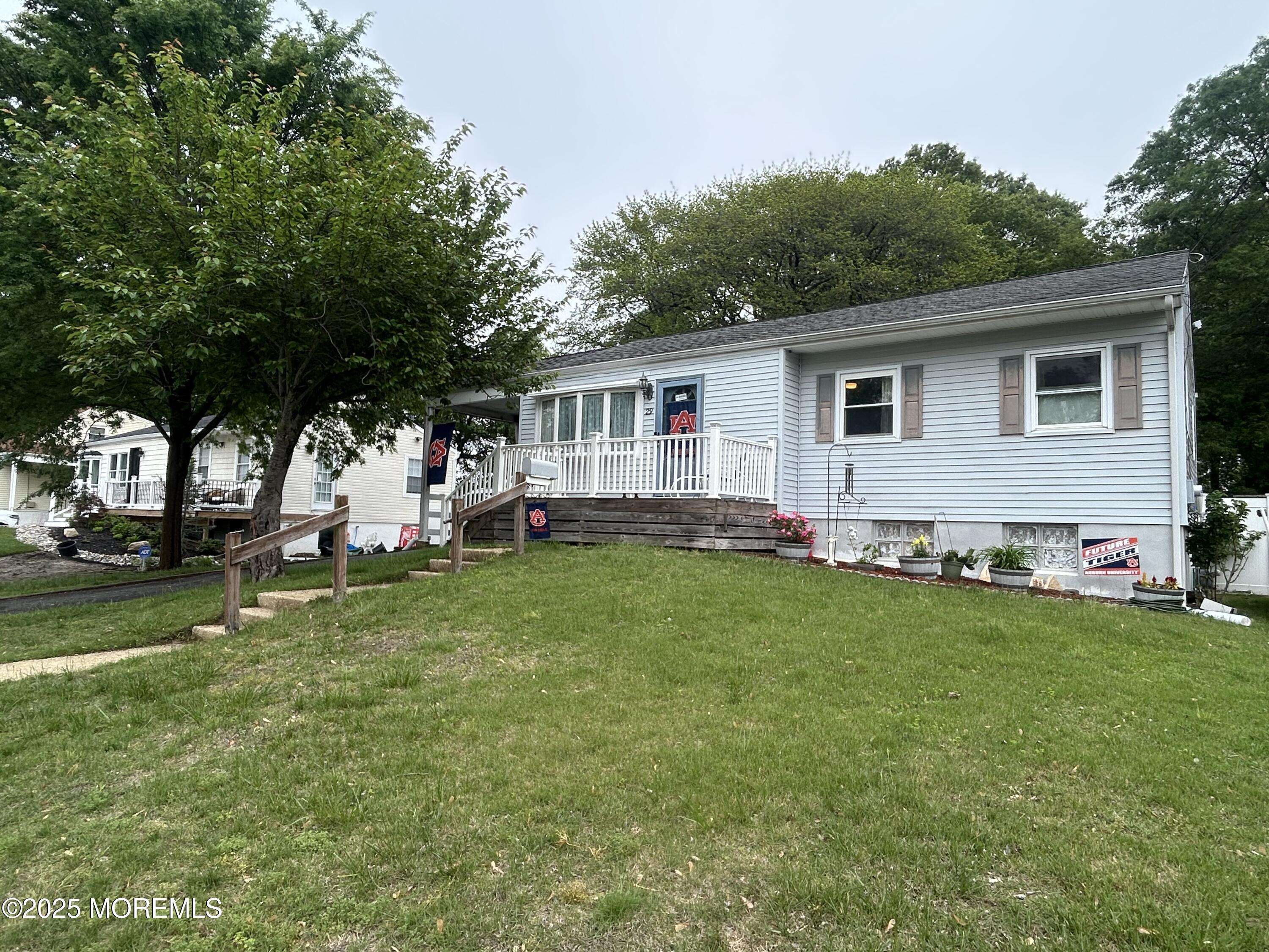 Hazlet, NJ 07730,29 Virginia Avenue