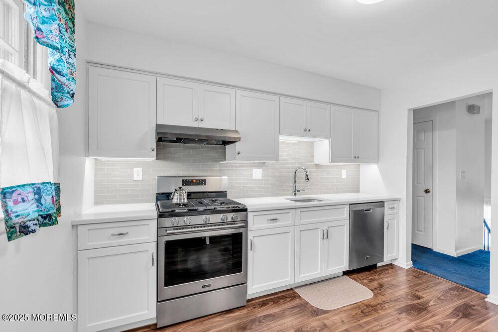Howell, NJ 07731,22 Orchard Court