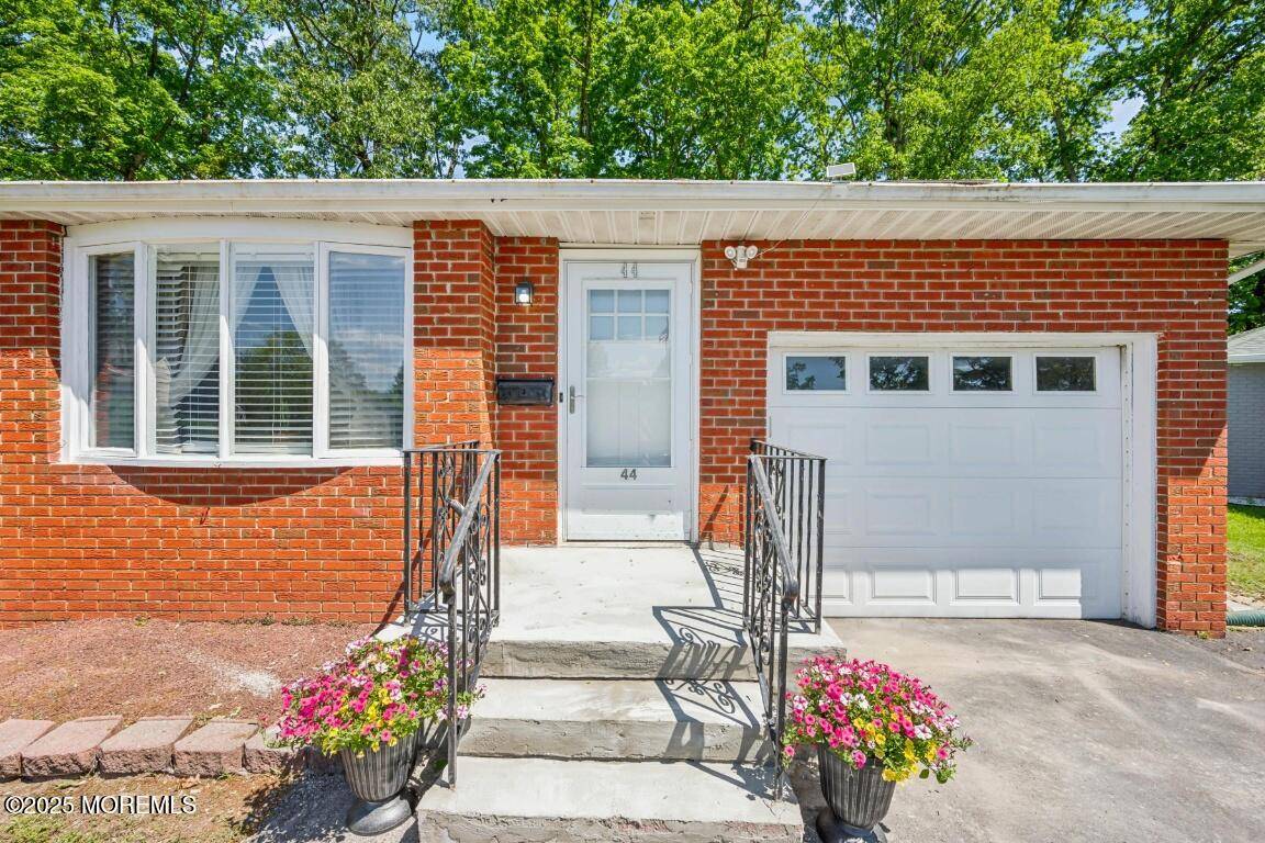 Toms River, NJ 08755,44 Gardenia Way
