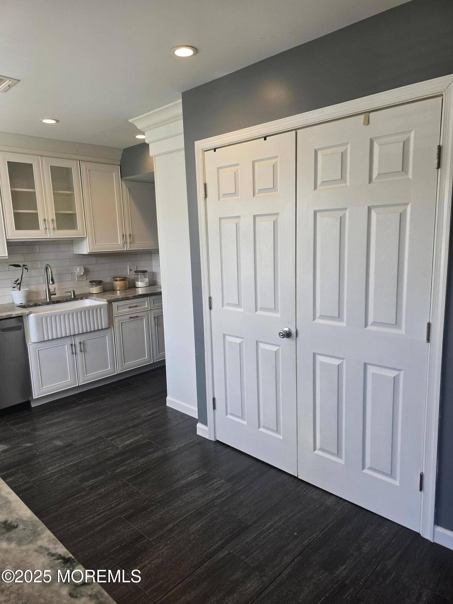 Eatontown, NJ 07724,34 Barker Avenue