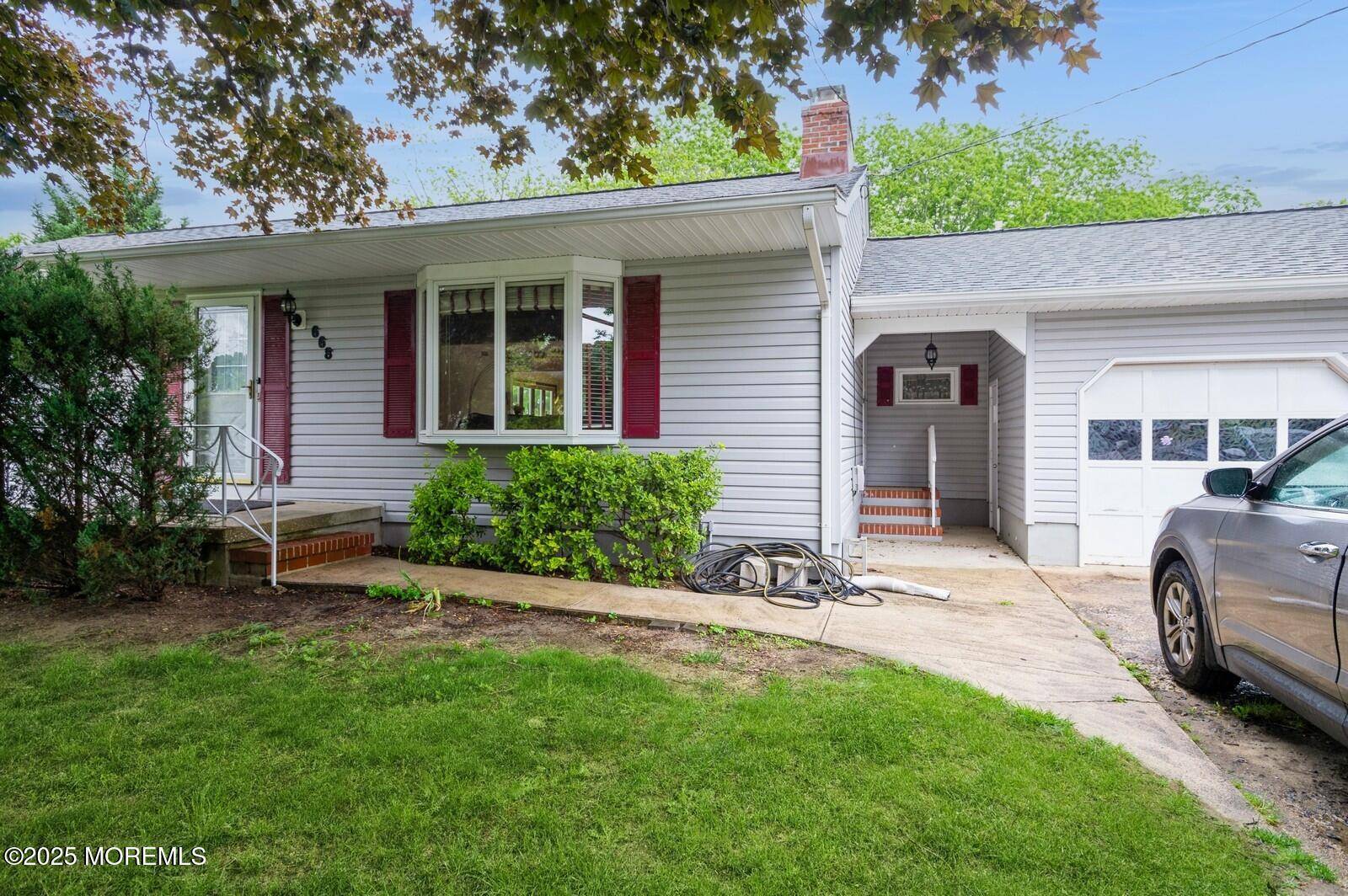 Toms River, NJ 08753,668 Clifton Avenue
