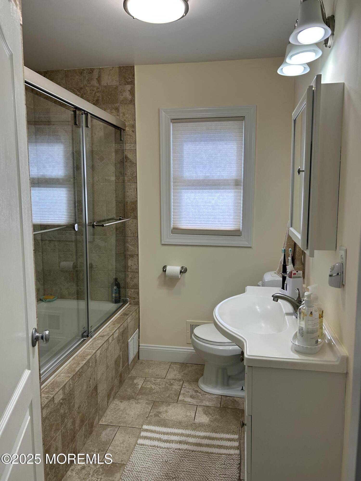 South Amboy, NJ 08879,11 Jupiter Court