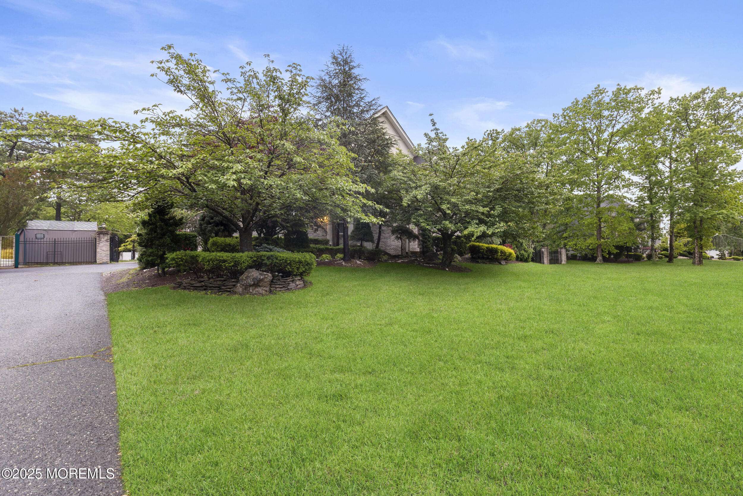 Jackson, NJ 08527,17 Meadow Run Court