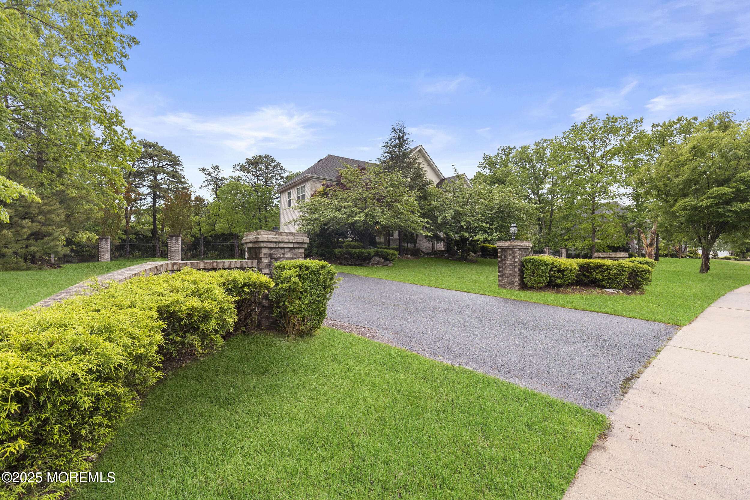 Jackson, NJ 08527,17 Meadow Run Court