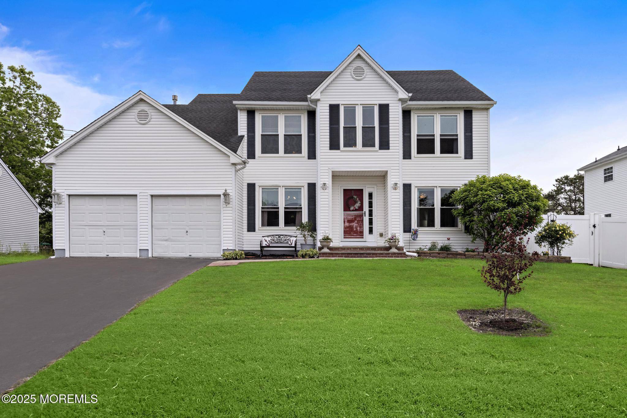 Manahawkin, NJ 08050,153 Neptune Drive