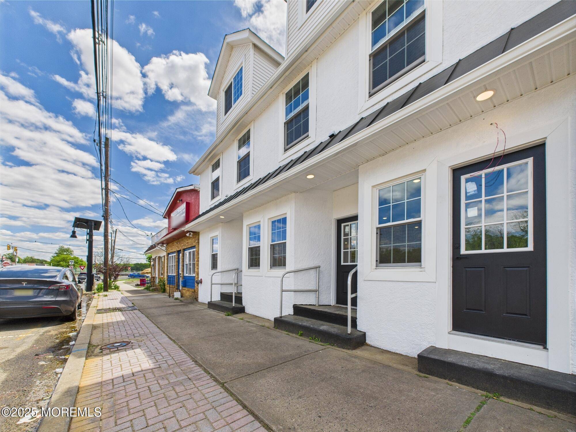 Jamesburg, NJ 08831,10 W Railroad Avenue