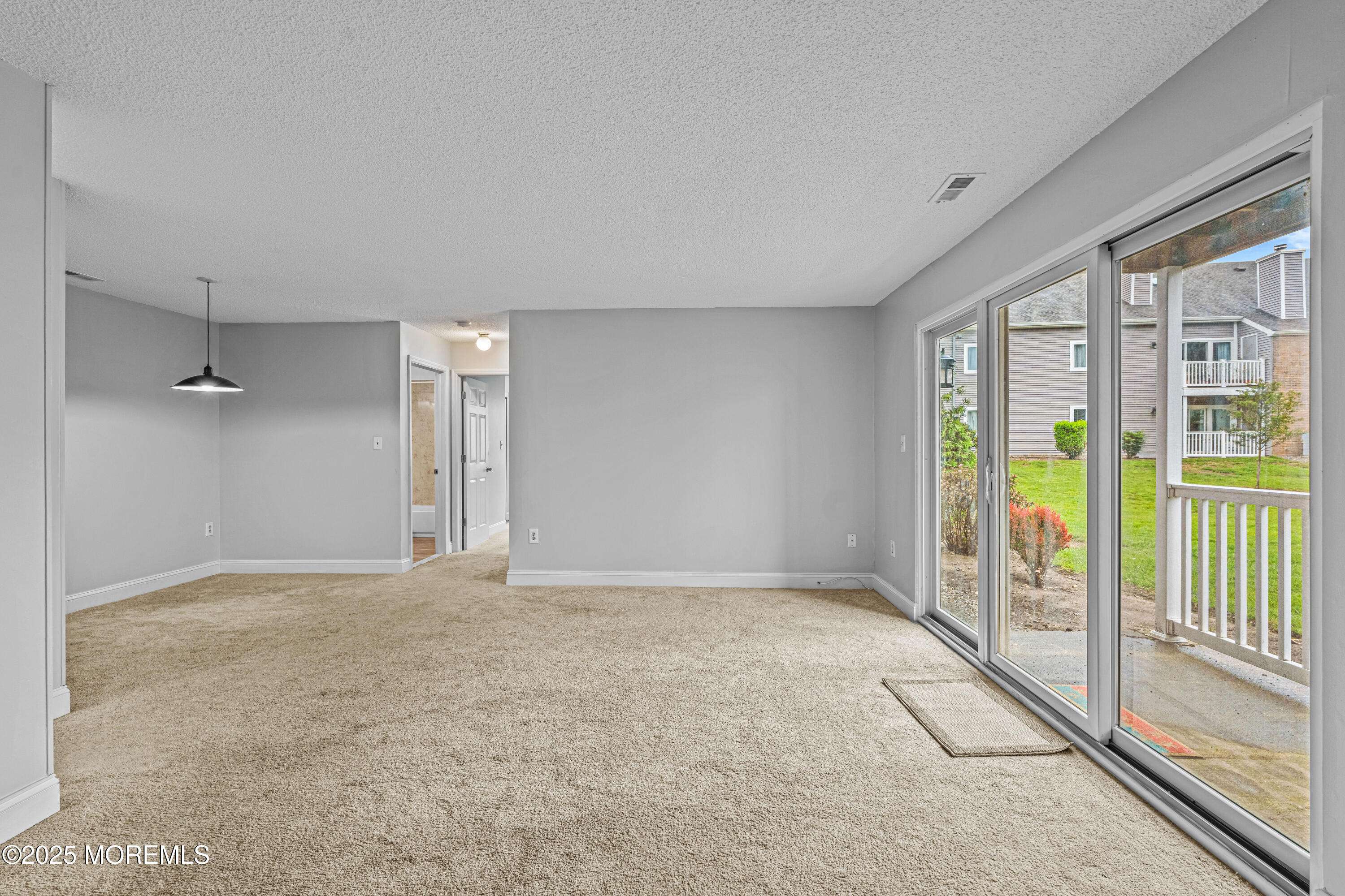 Plainsboro, NJ 08536,8113 Tamarron Drive #8113