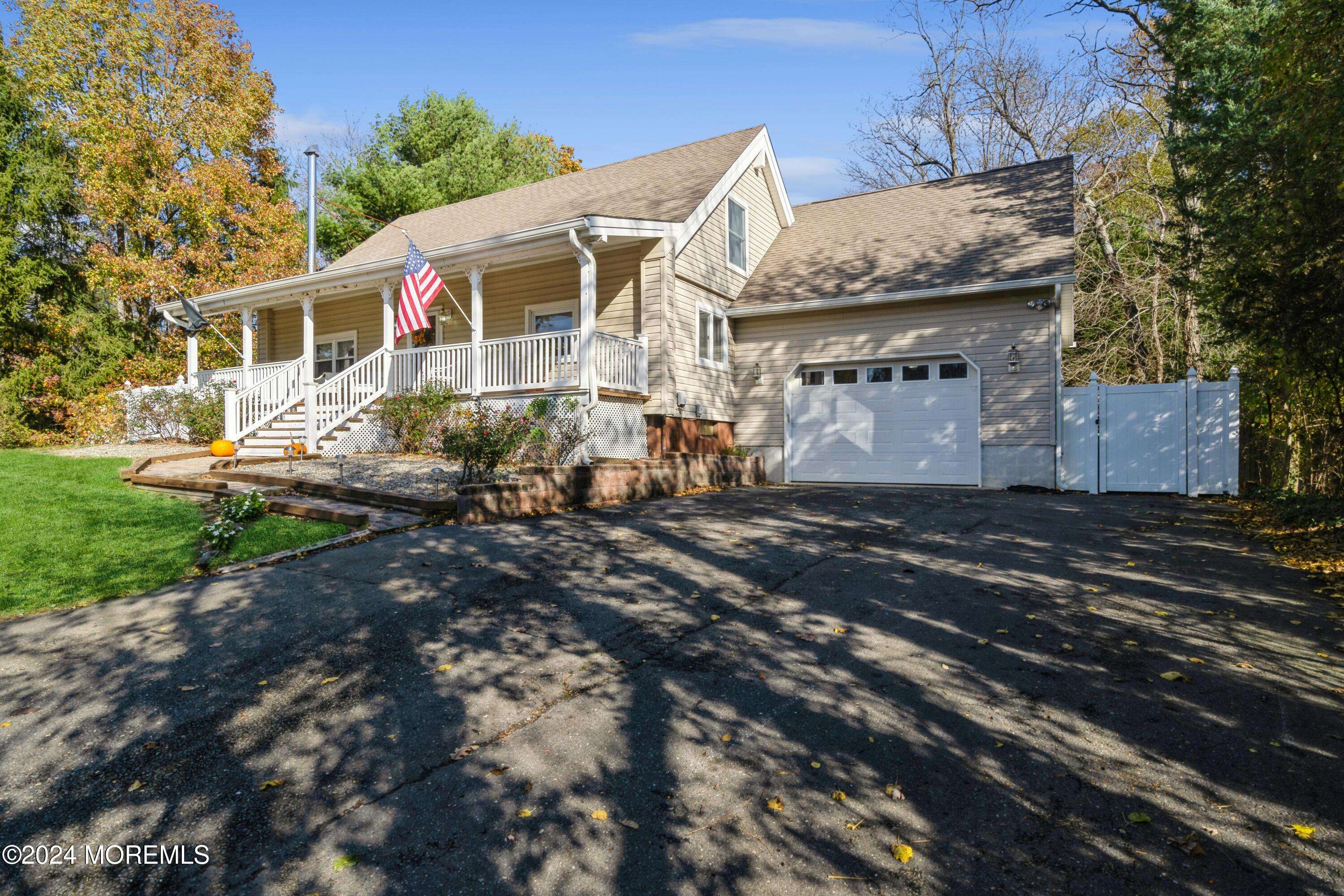 Jackson, NJ 08527,437 Harmony Road