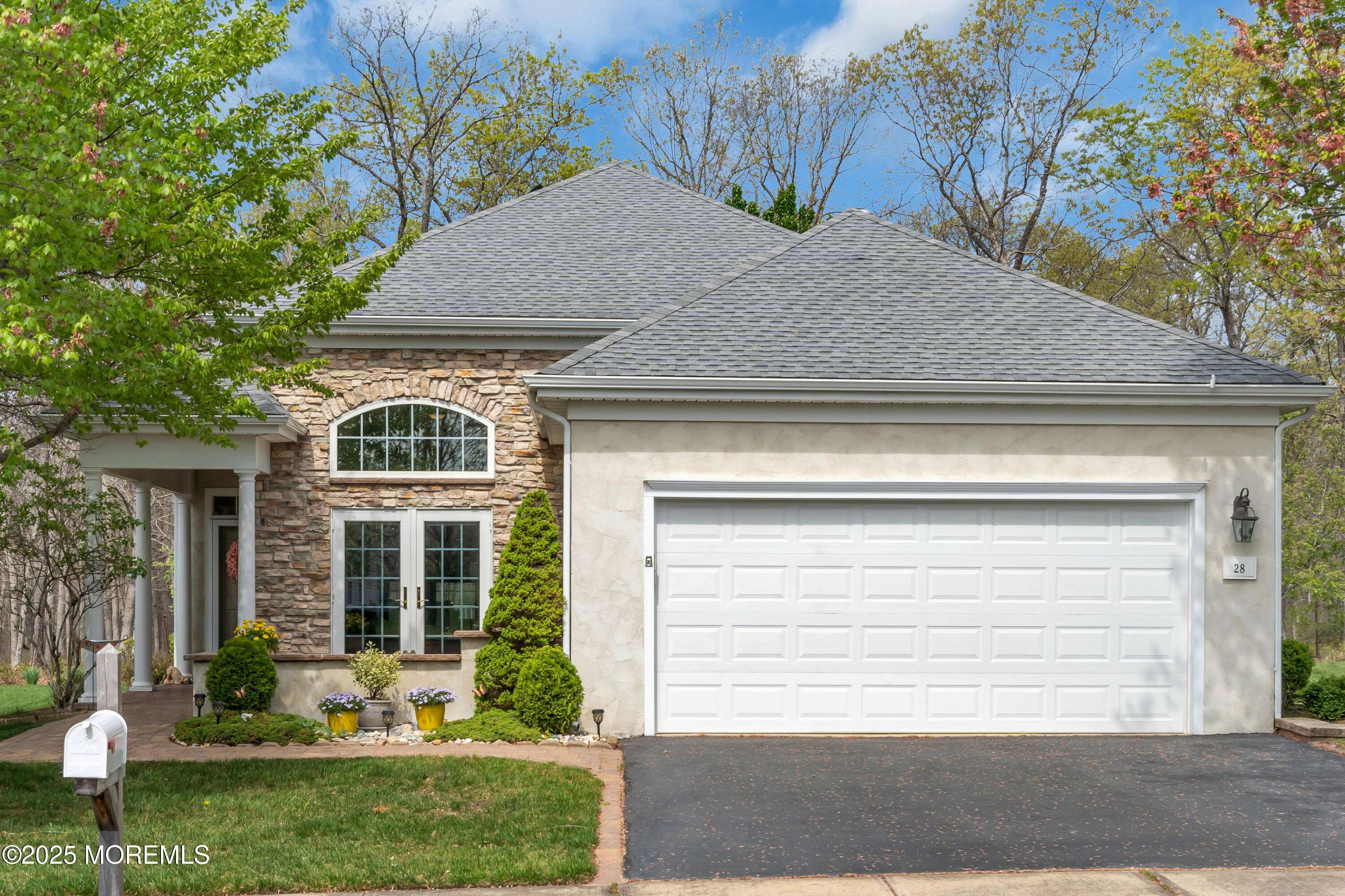 Barnegat, NJ 08005,28 Pierhead Drive