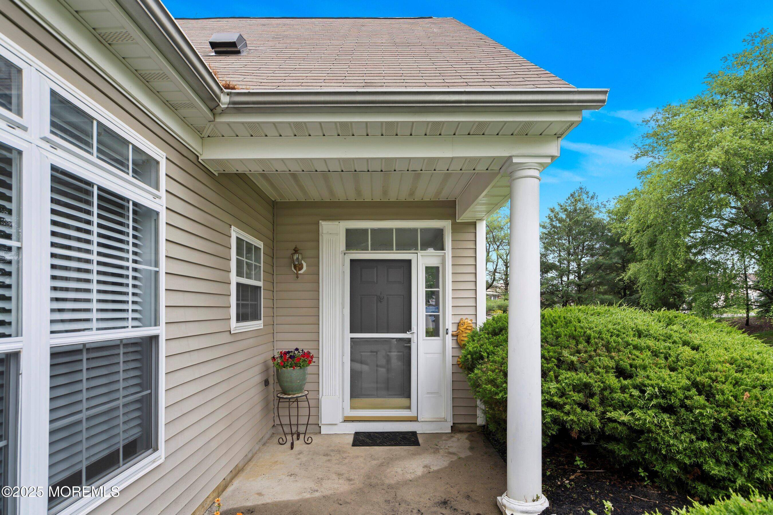 Holmdel, NJ 07733,37 Violet Court
