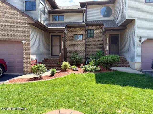 Manalapan, NJ 07726,372 Oak Knoll Drive