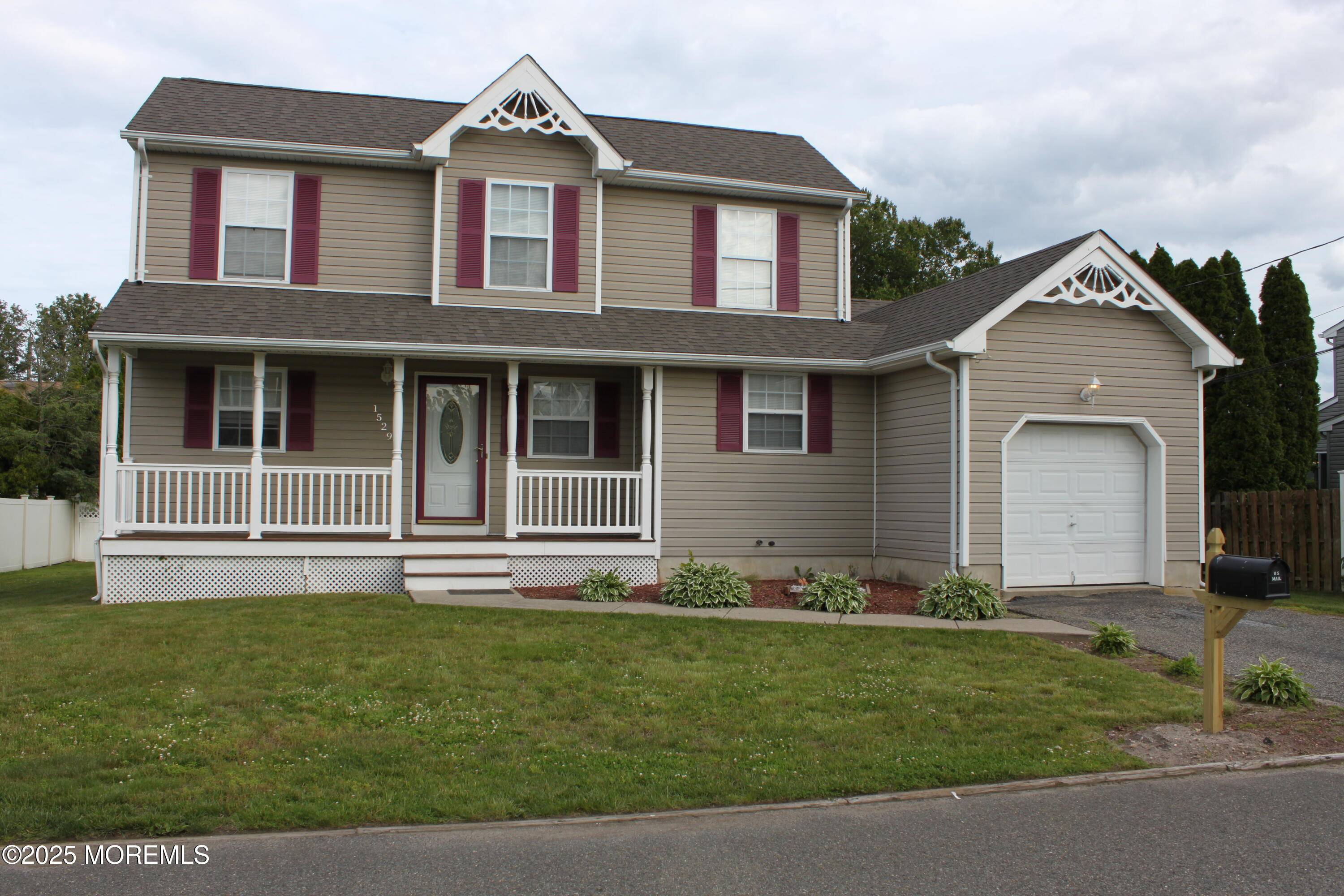 Beachwood, NJ 08722,1529 Windward Avenue