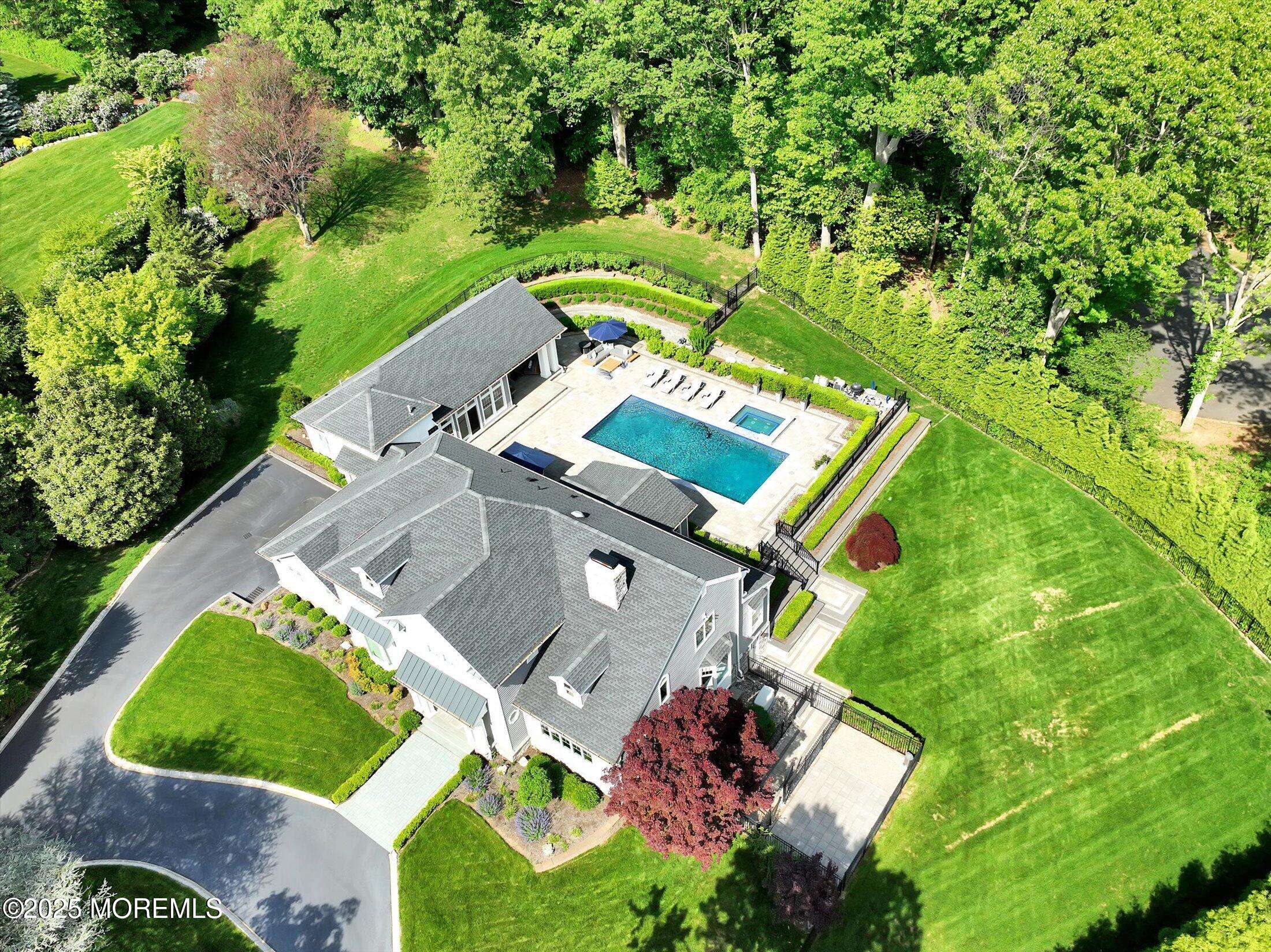 Holmdel, NJ 07733,12 Wagon Way