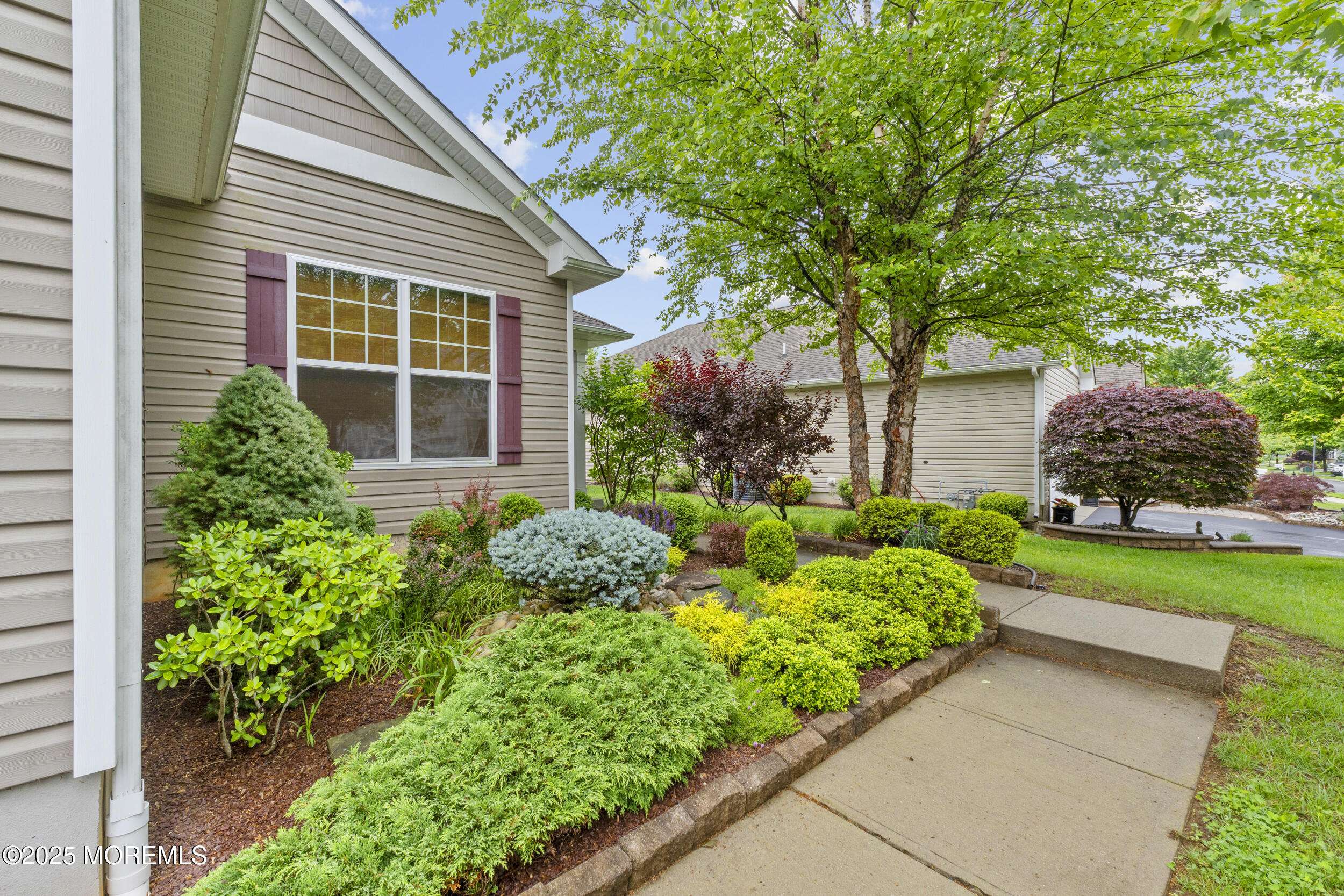 Manalapan, NJ 07726,72 Wintergreen Drive