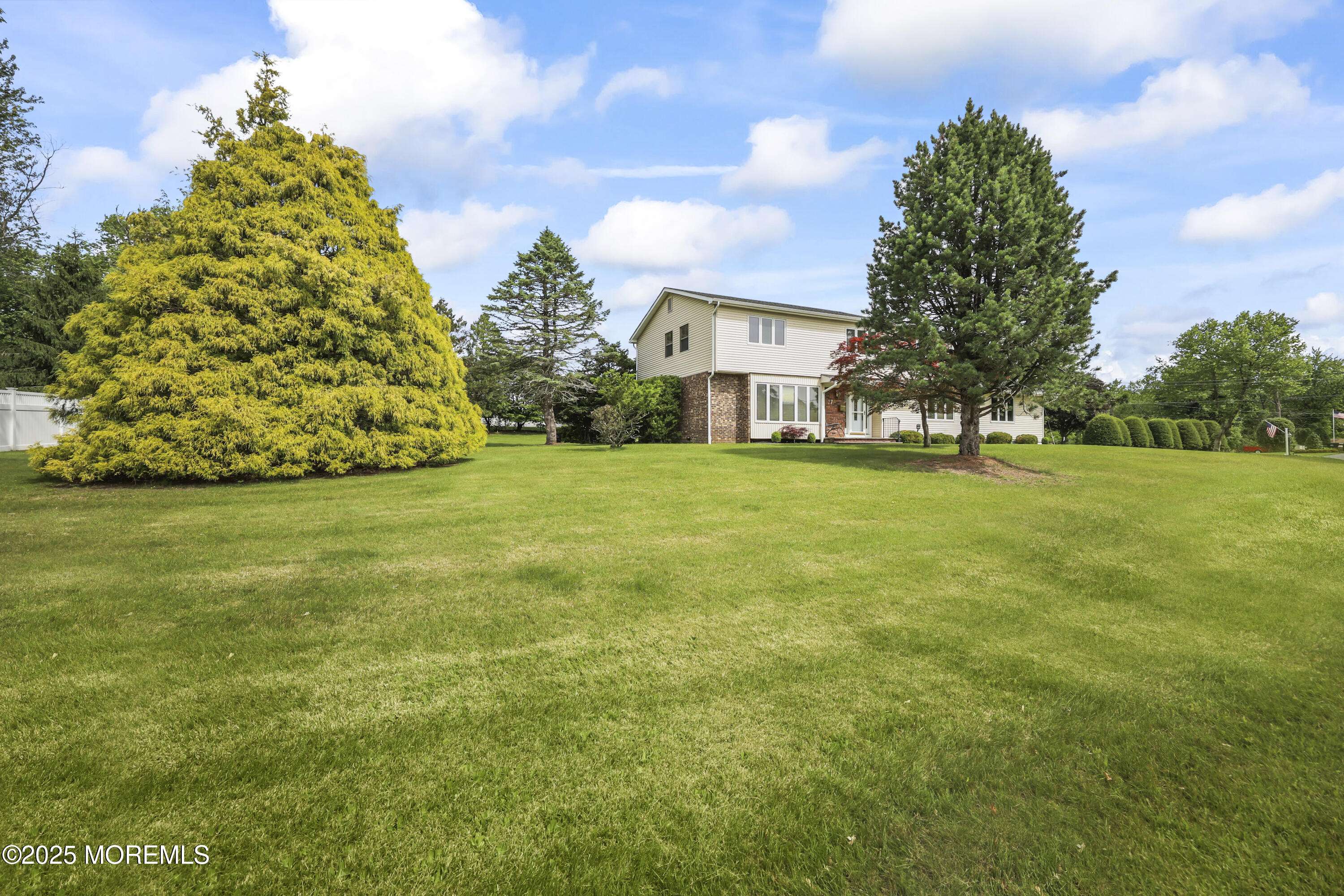 Freehold, NJ 07728,27 Sargent Road