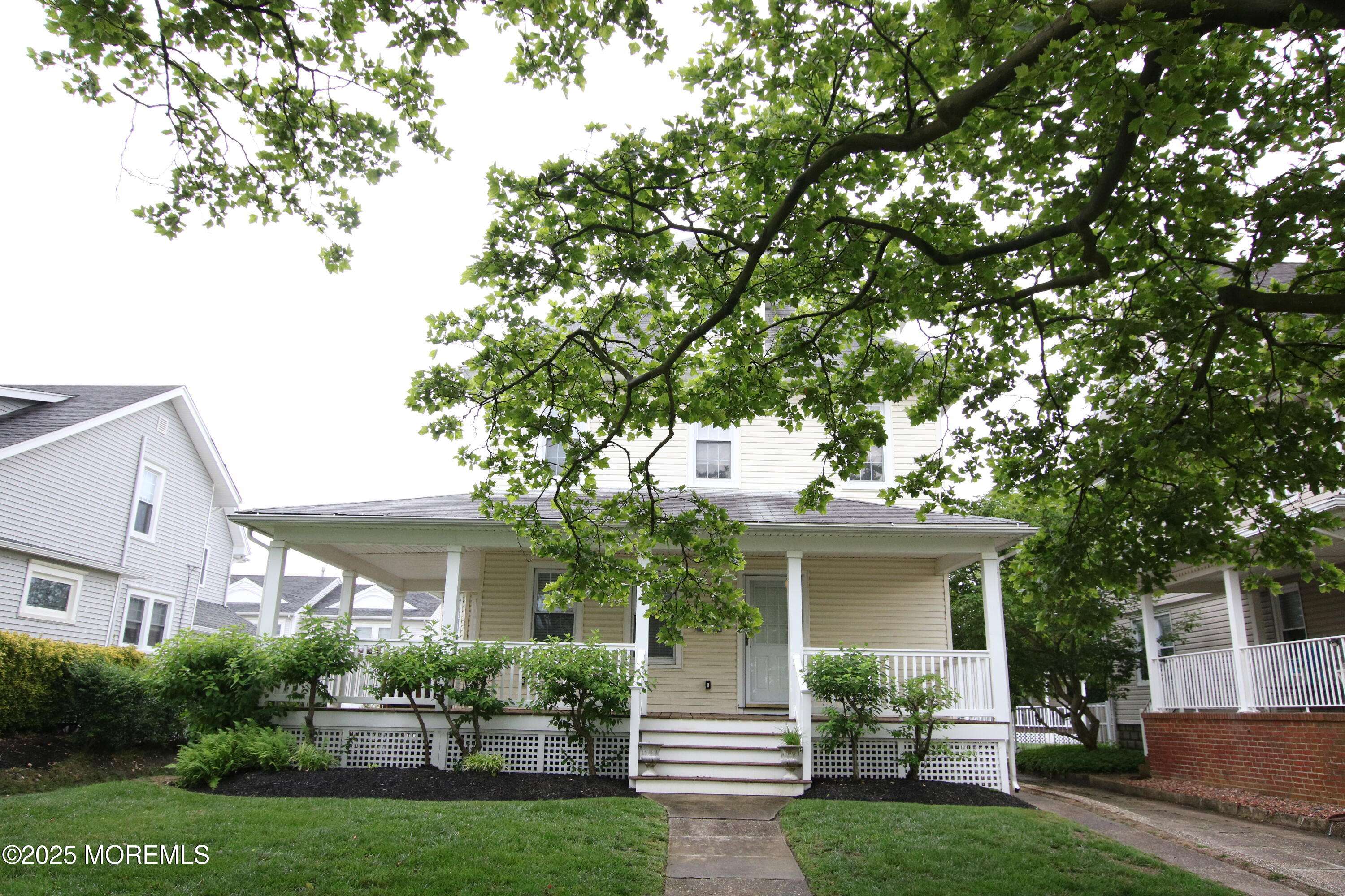 Bradley Beach, NJ 07720,211 4th Avenue