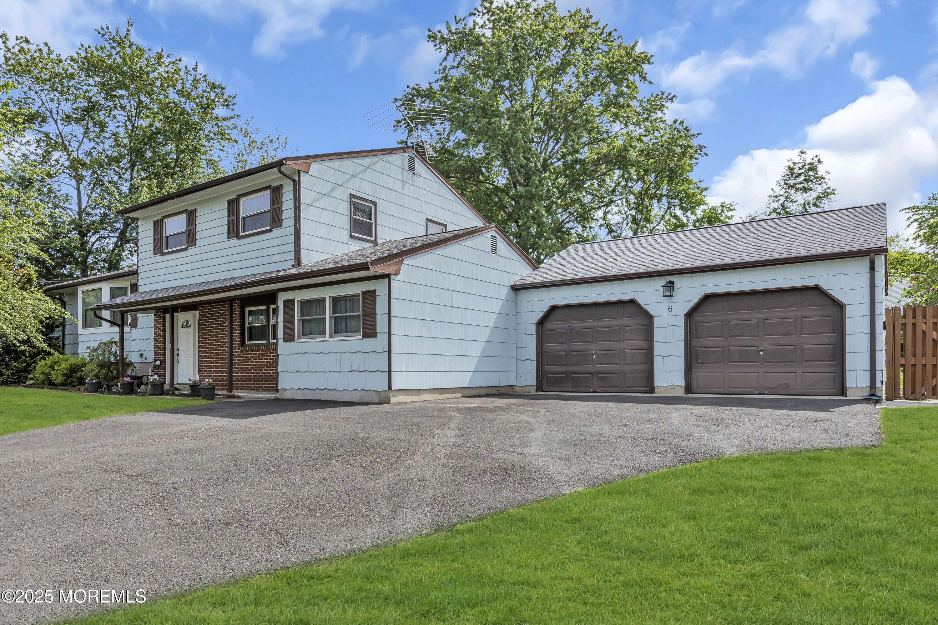 Old Bridge, NJ 08857,6 Onondaga Street