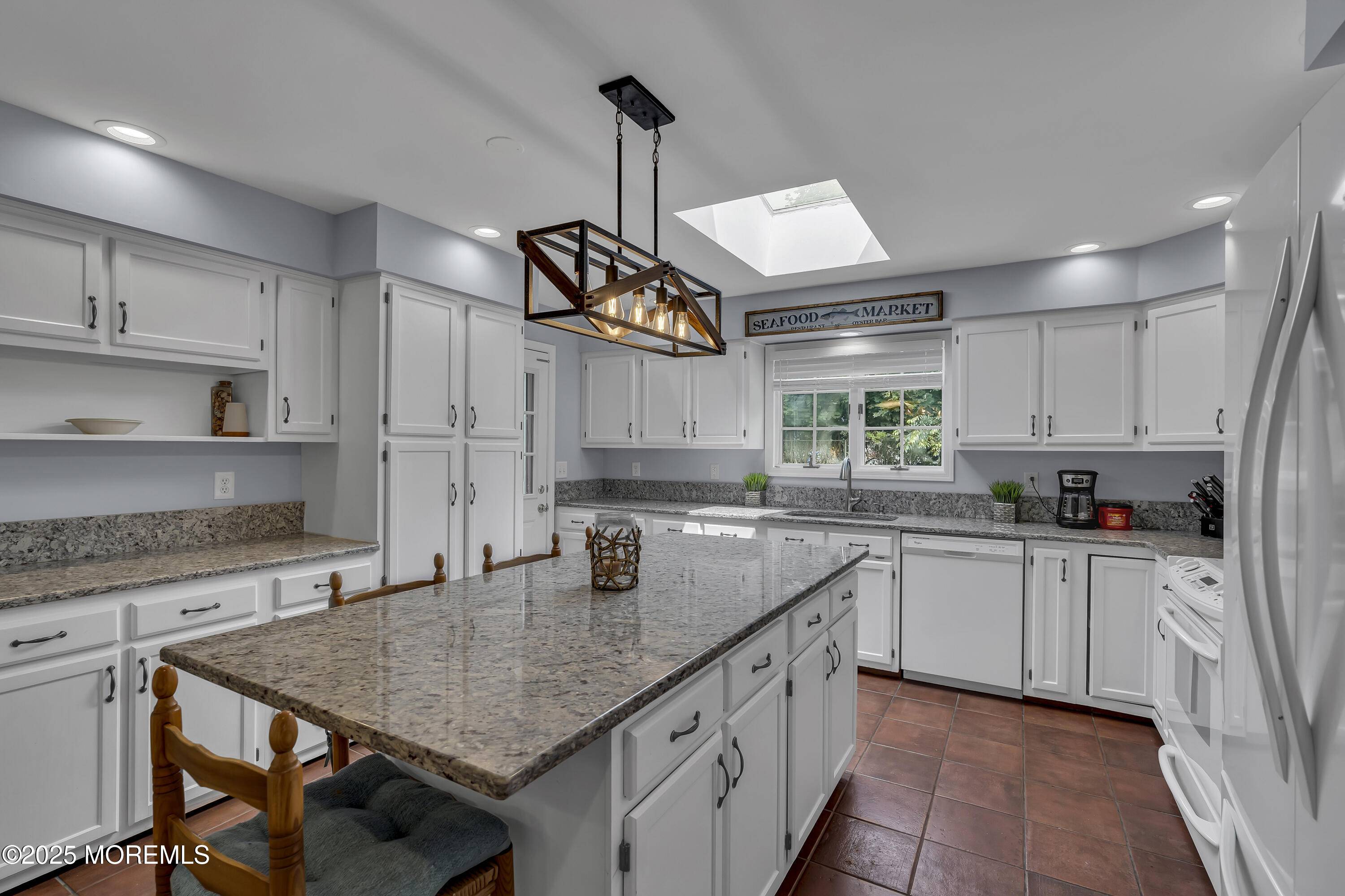Eatontown, NJ 07724,7 Elizabeth Parkway