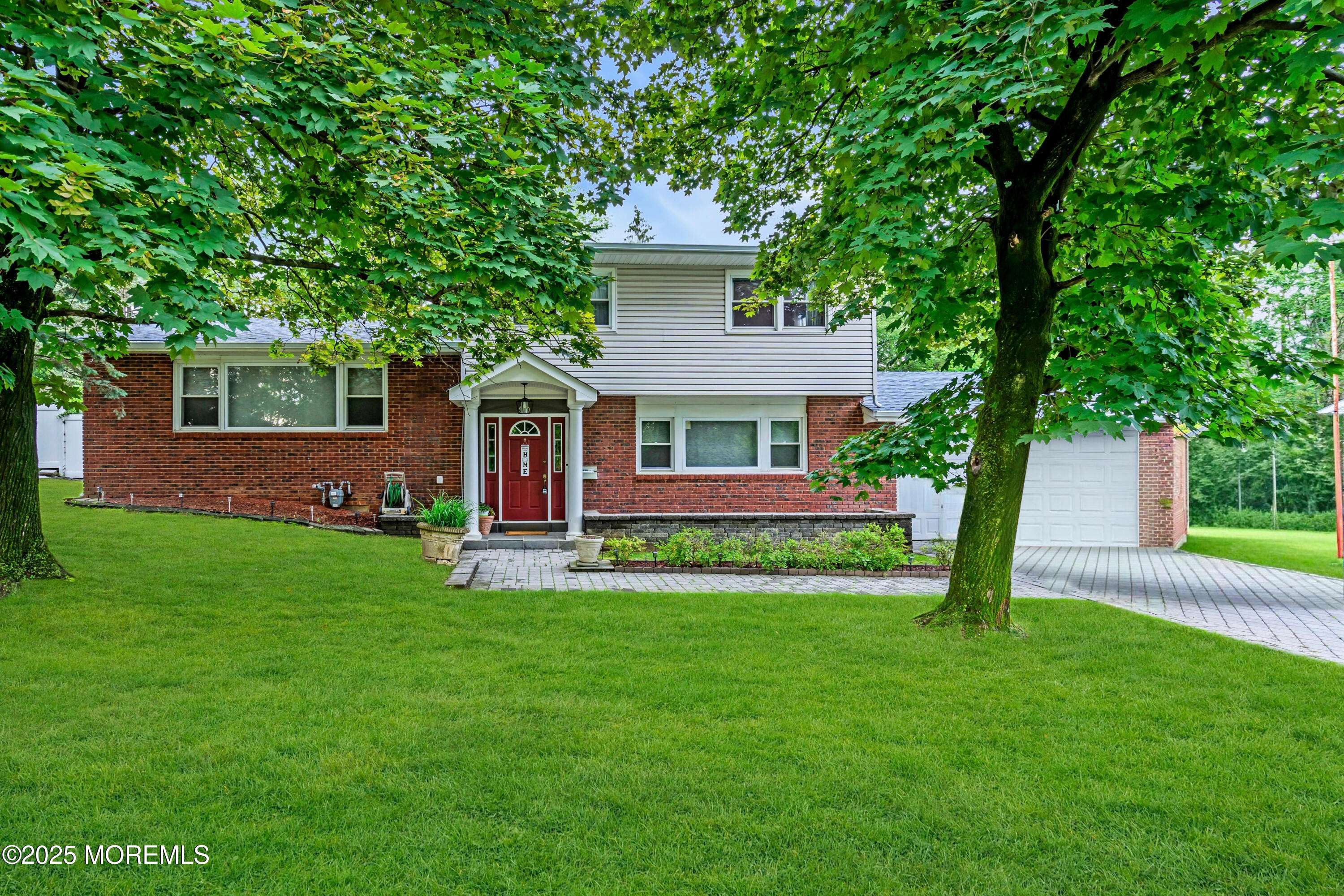 East Brunswick, NJ 08816,90 Ryders Lane