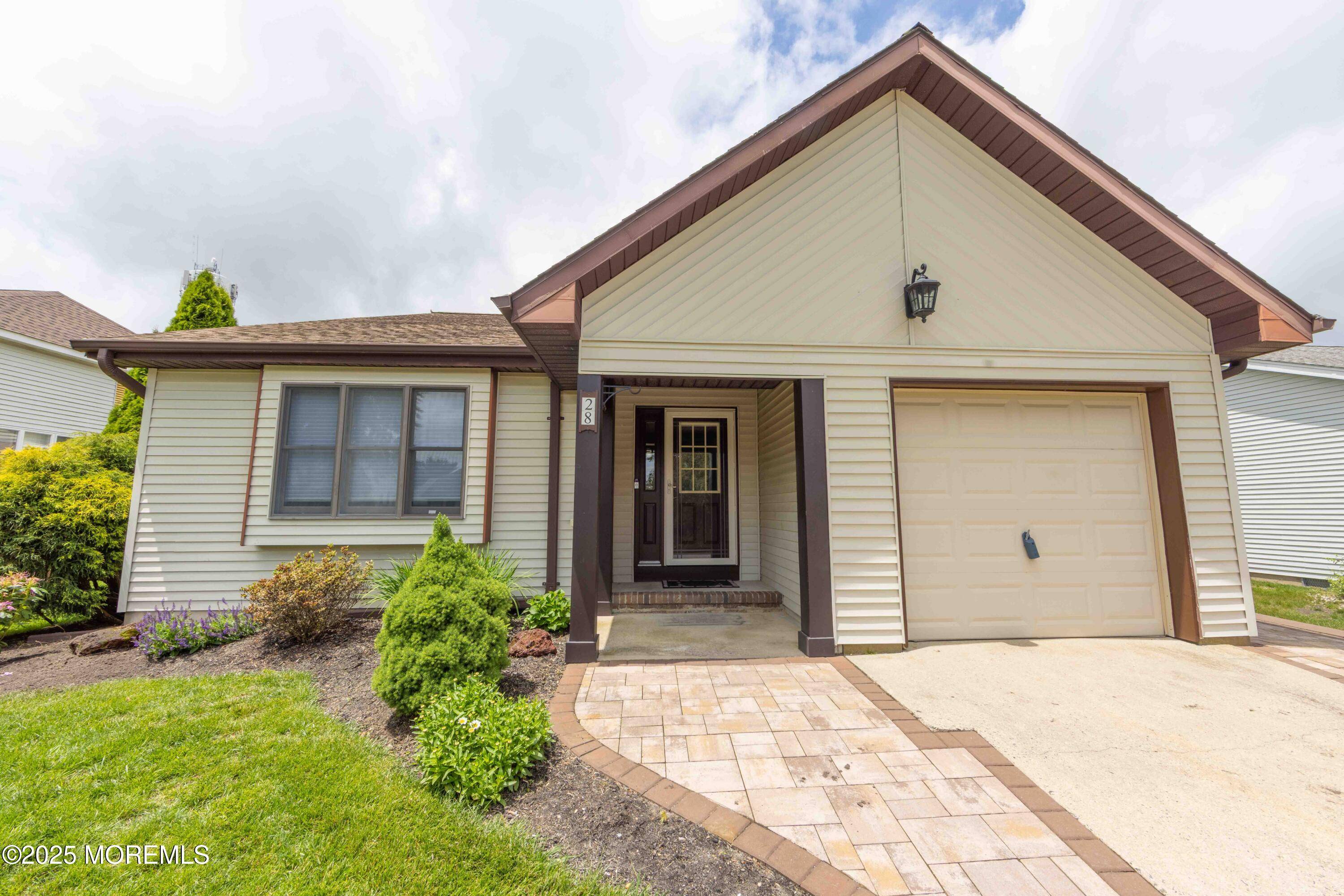 Manahawkin, NJ 08050,28 Fir Road #21