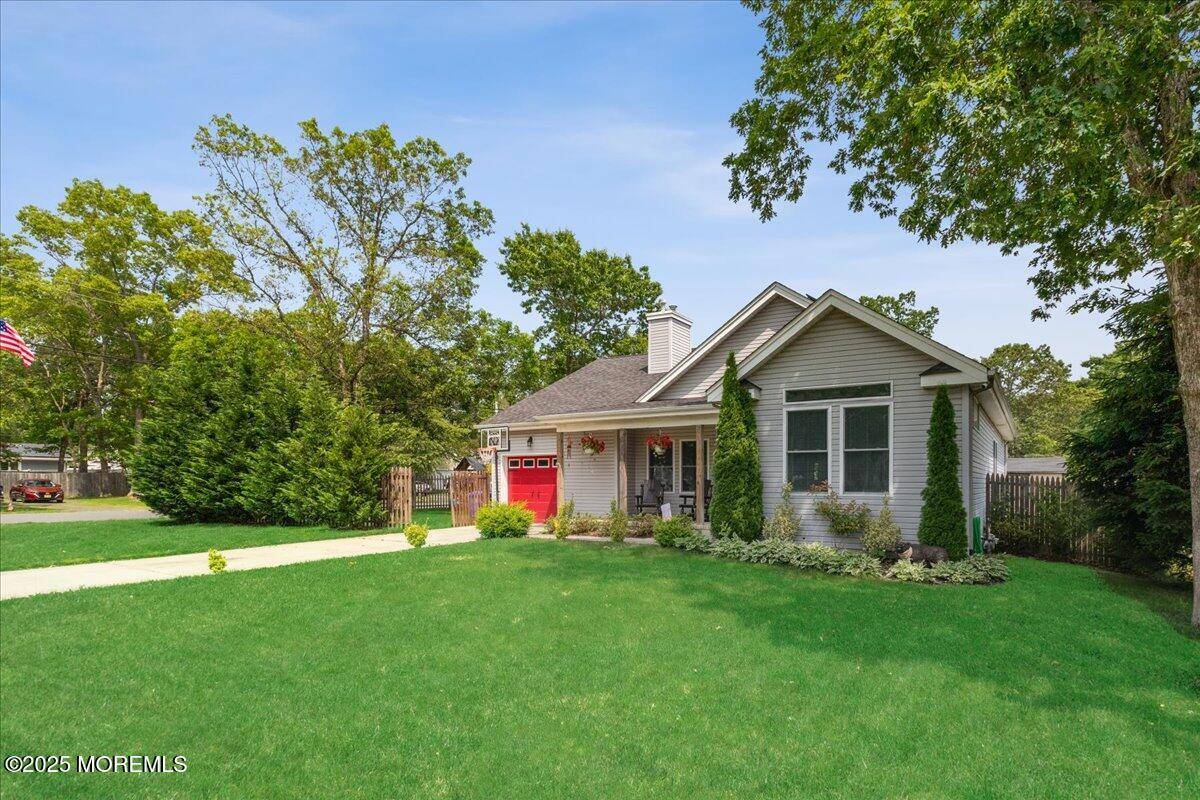 Manahawkin, NJ 08050,175 Bosun Avenue