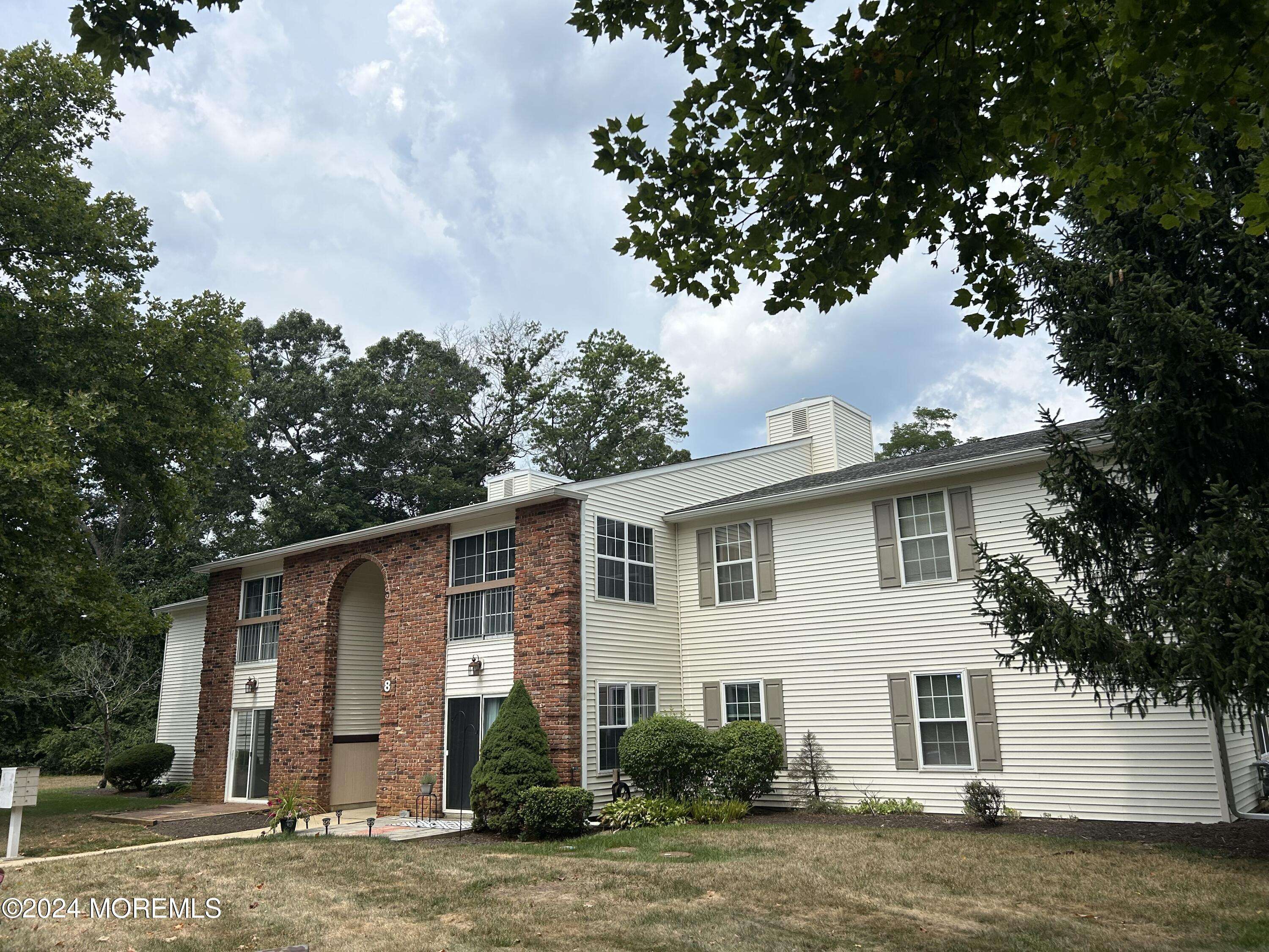 Freehold, NJ 07728,81 Seattle Court