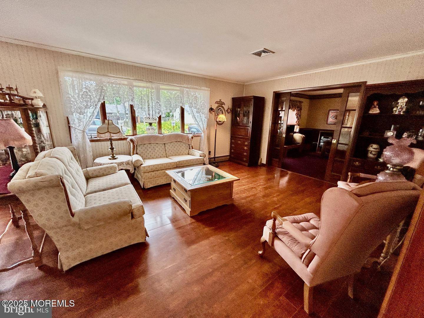 Forked River, NJ 08731,504 Windsor Street