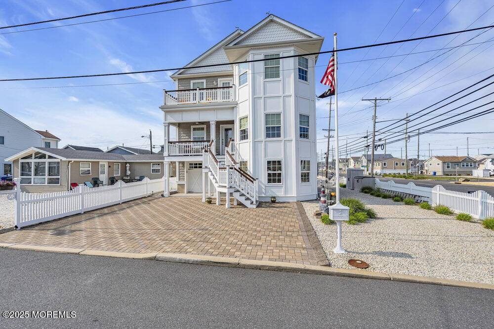Lavallette, NJ 08735,200 San Fernando Drive