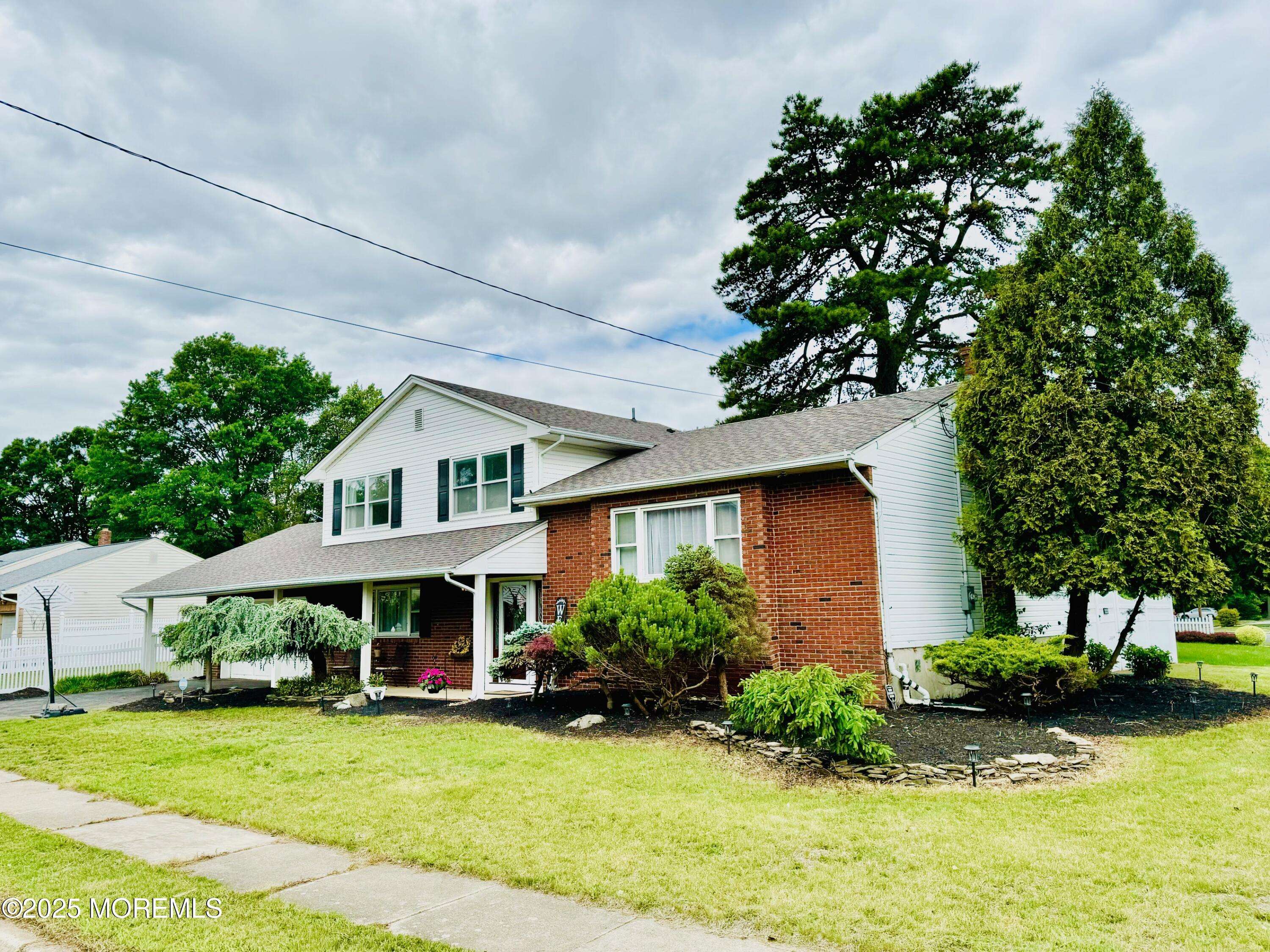 Milltown, NJ 08850,7 Rosewood Drive