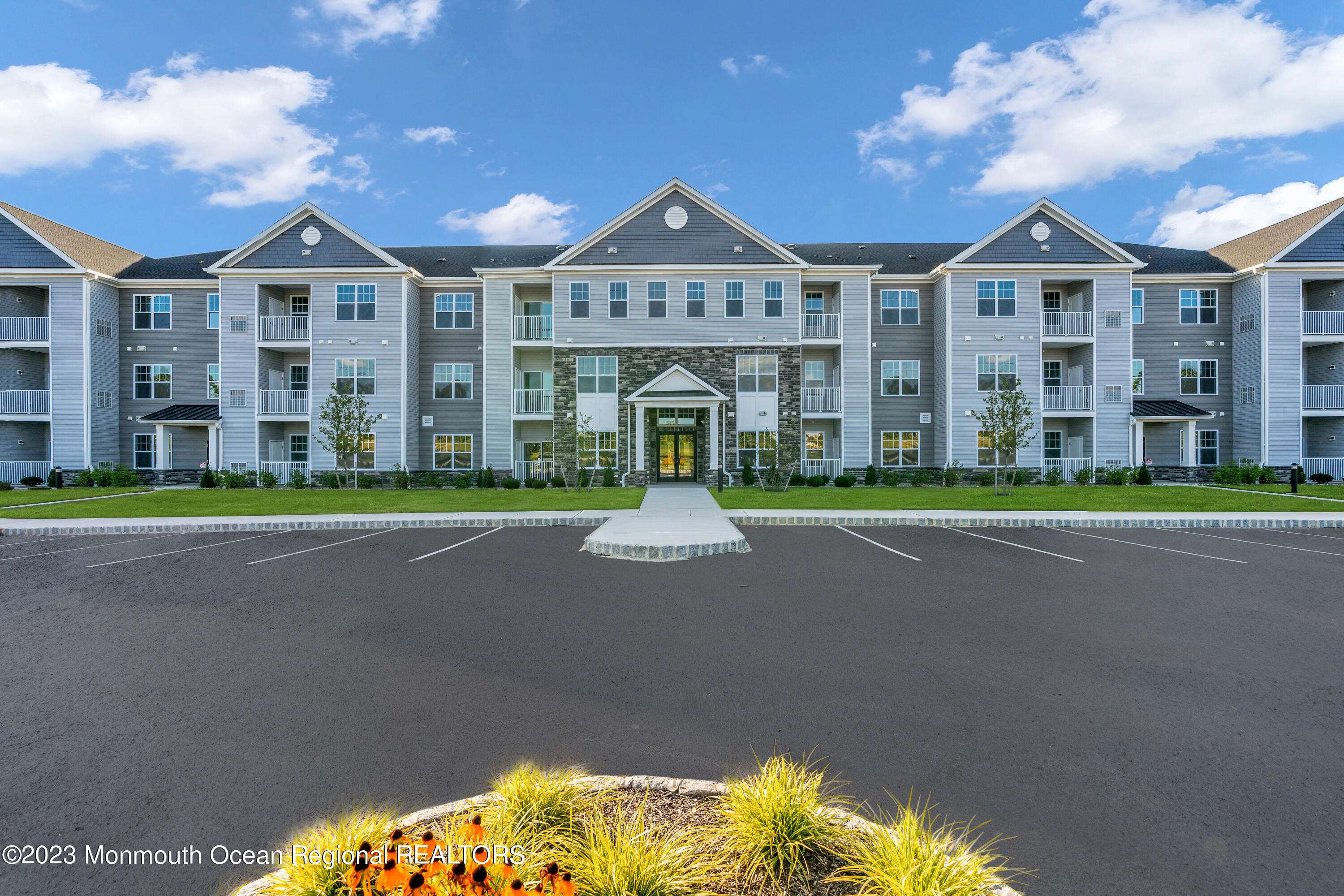 Barnegat, NJ 08005,750 Lighthouse Drive #3101